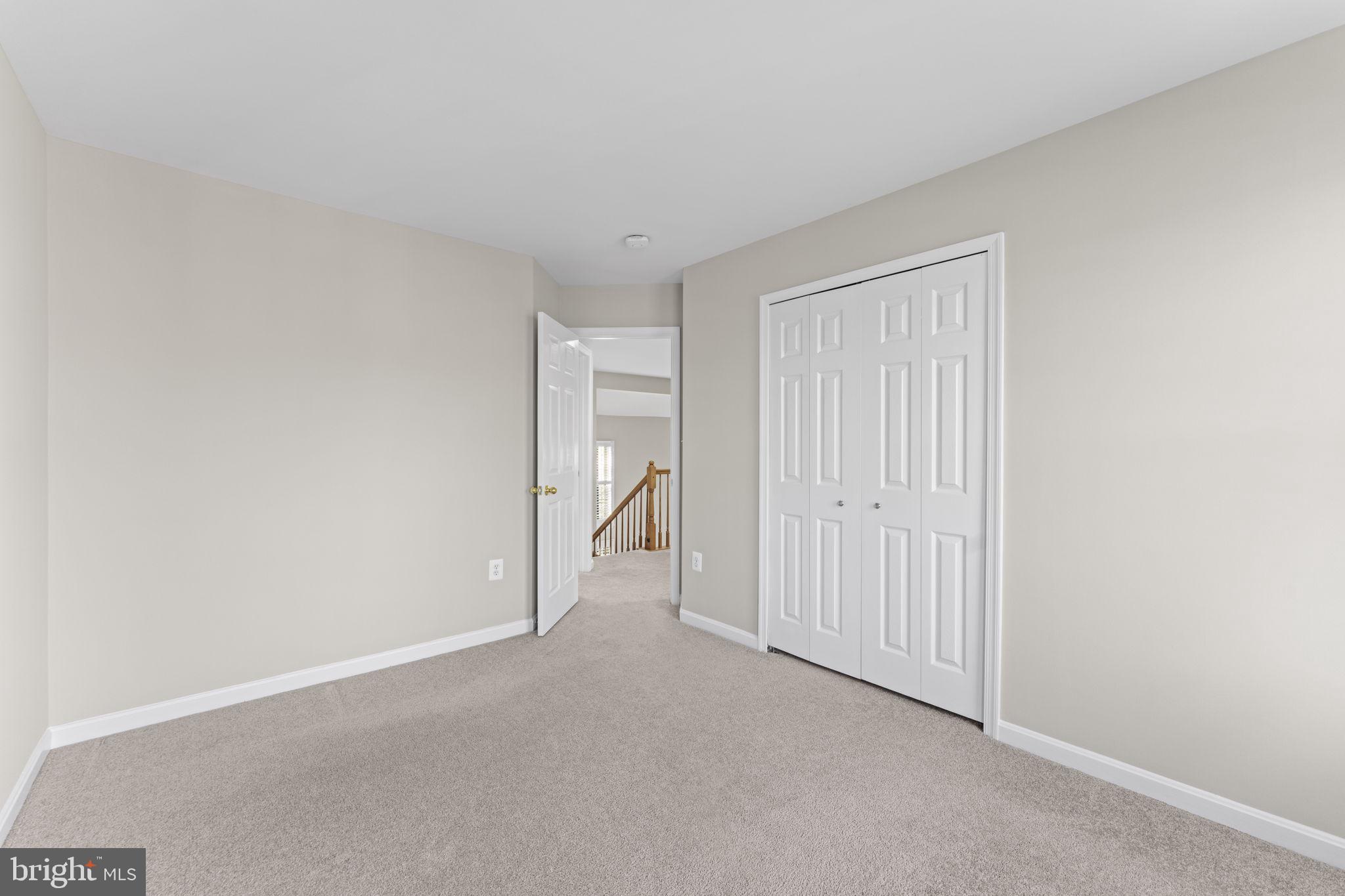 LAKE POINT - Residential