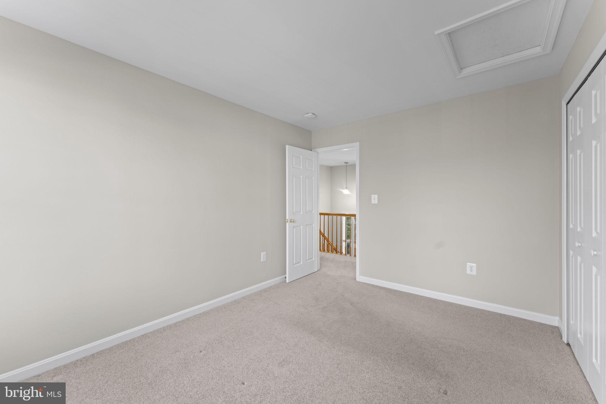 LAKE POINT - Residential