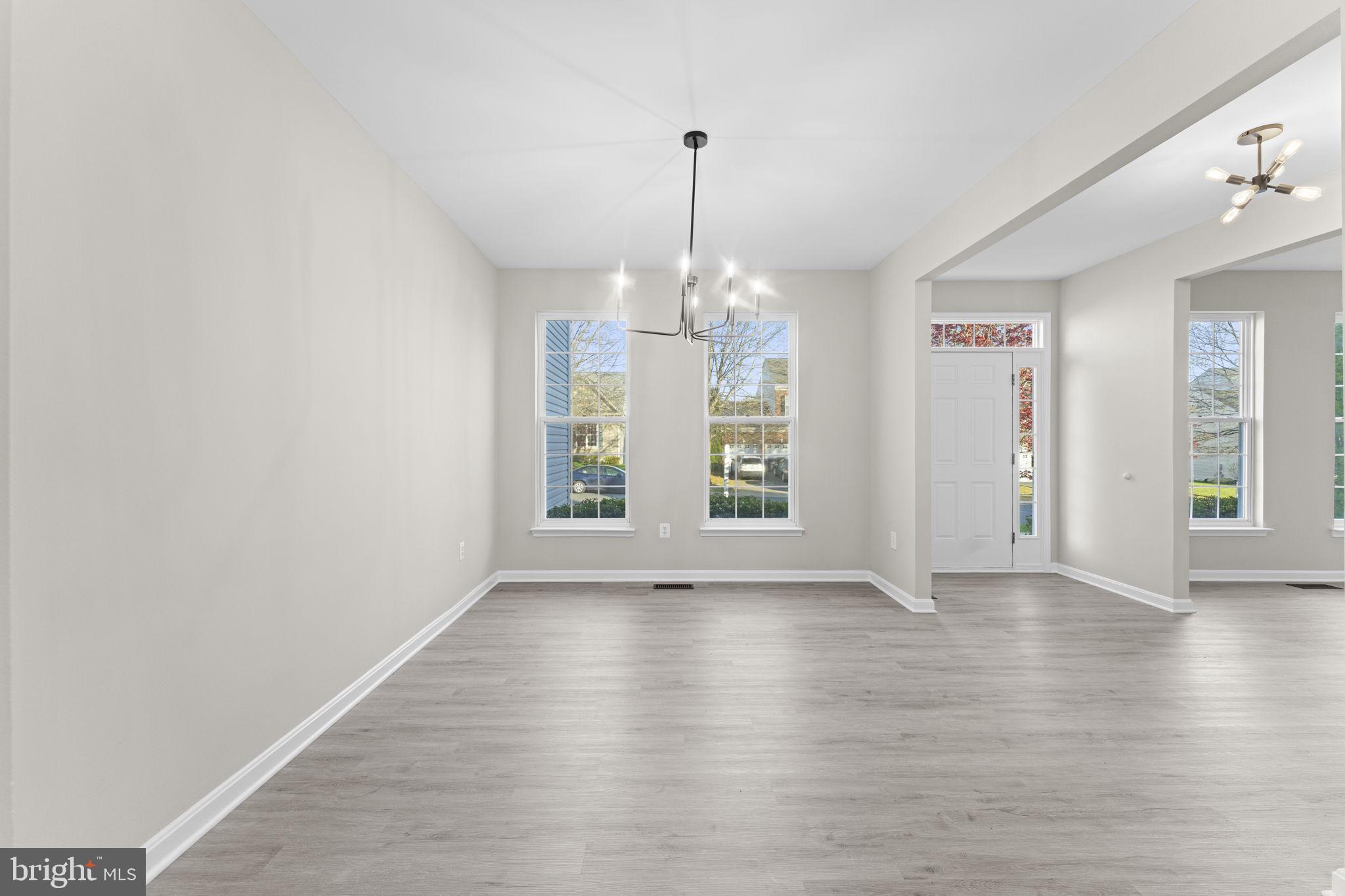 LAKE POINT - Residential