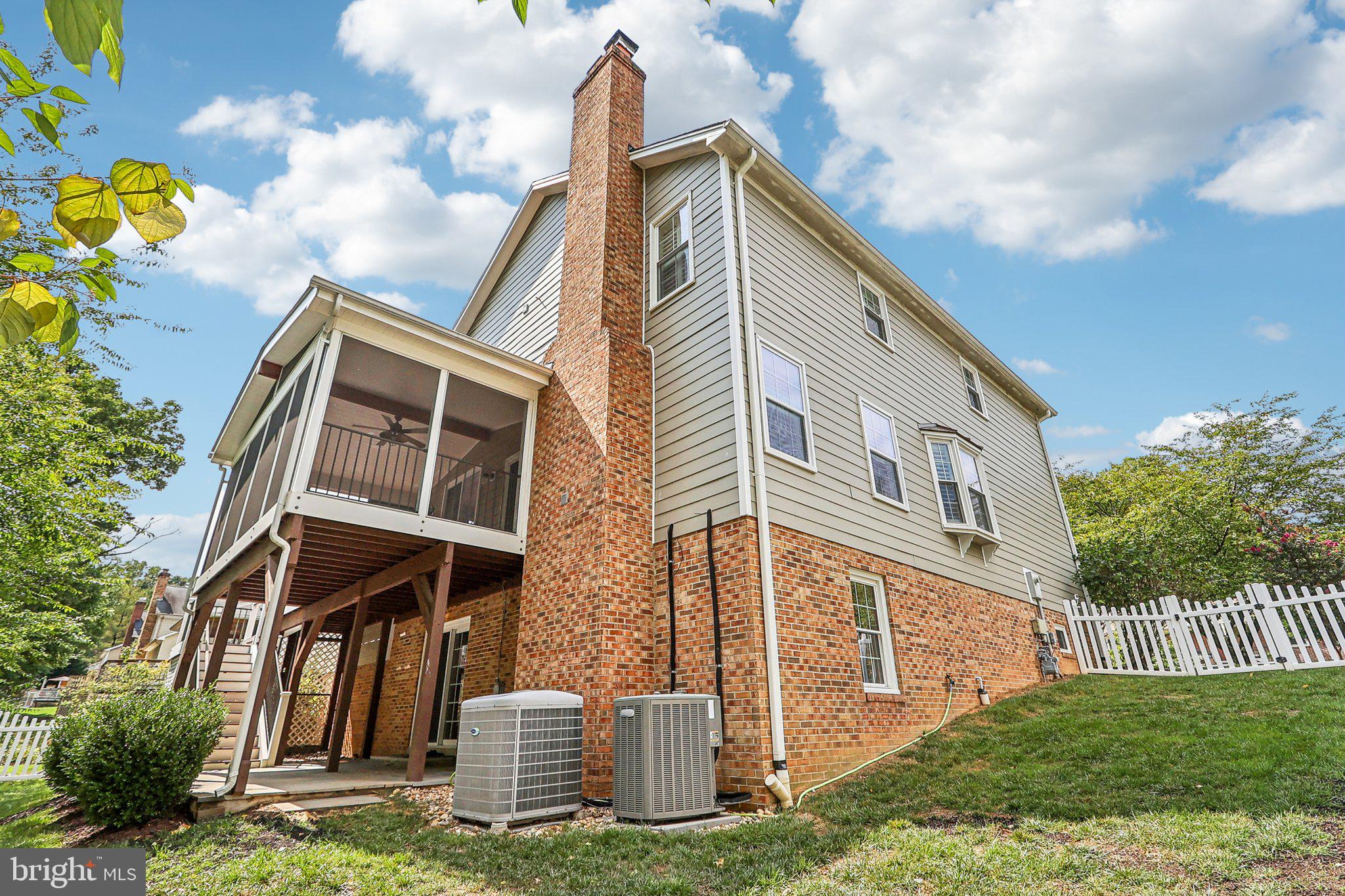 MCLEAN MEADOWS - Residential