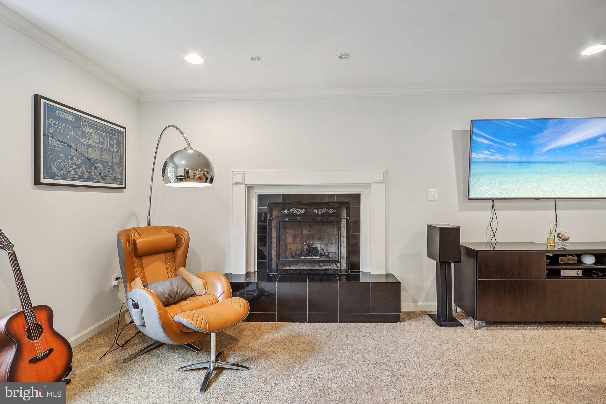 MCLEAN MEADOWS - Residential