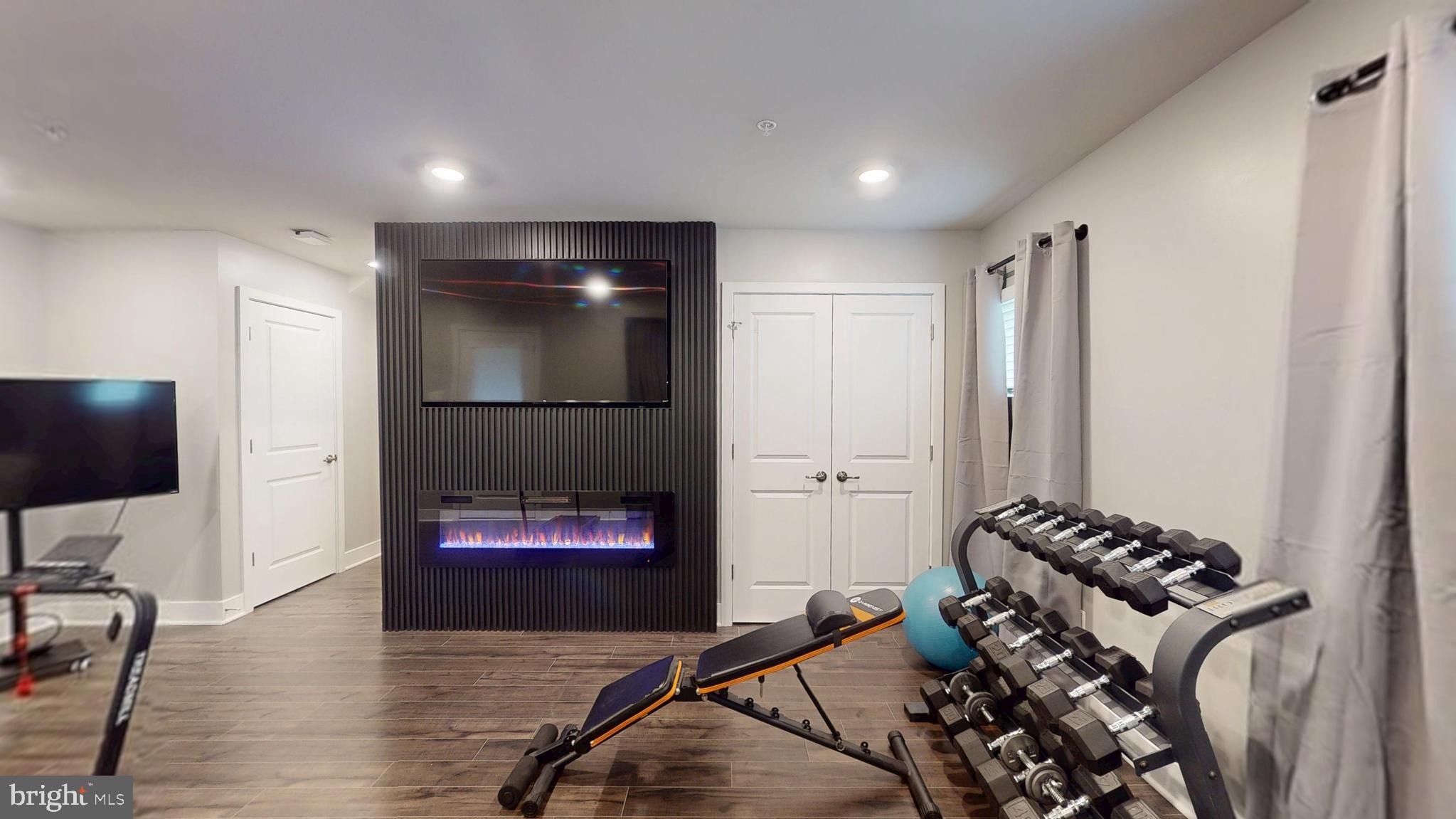 TANYARD SHORES - Residential