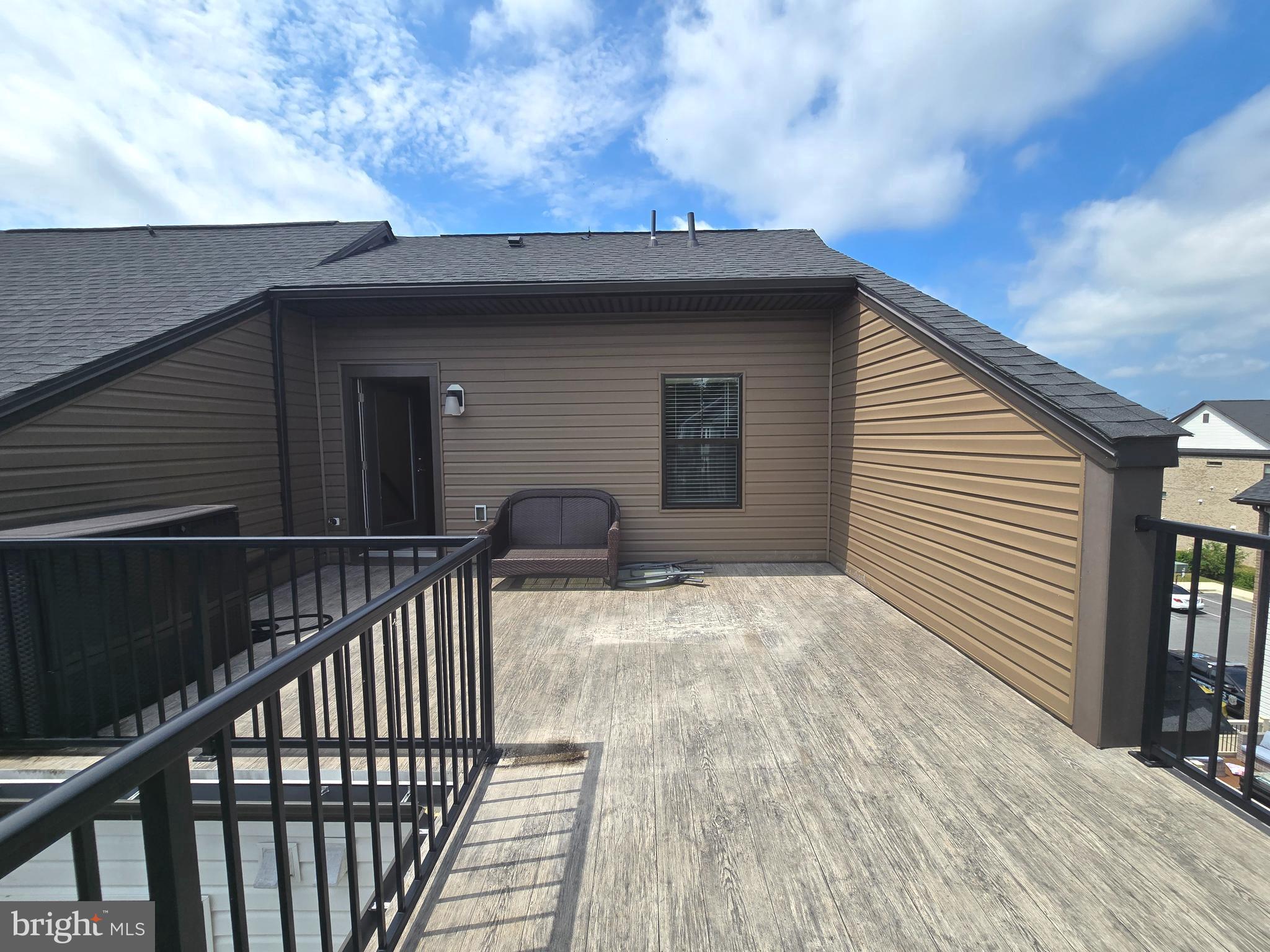 TANYARD SHORES - Residential