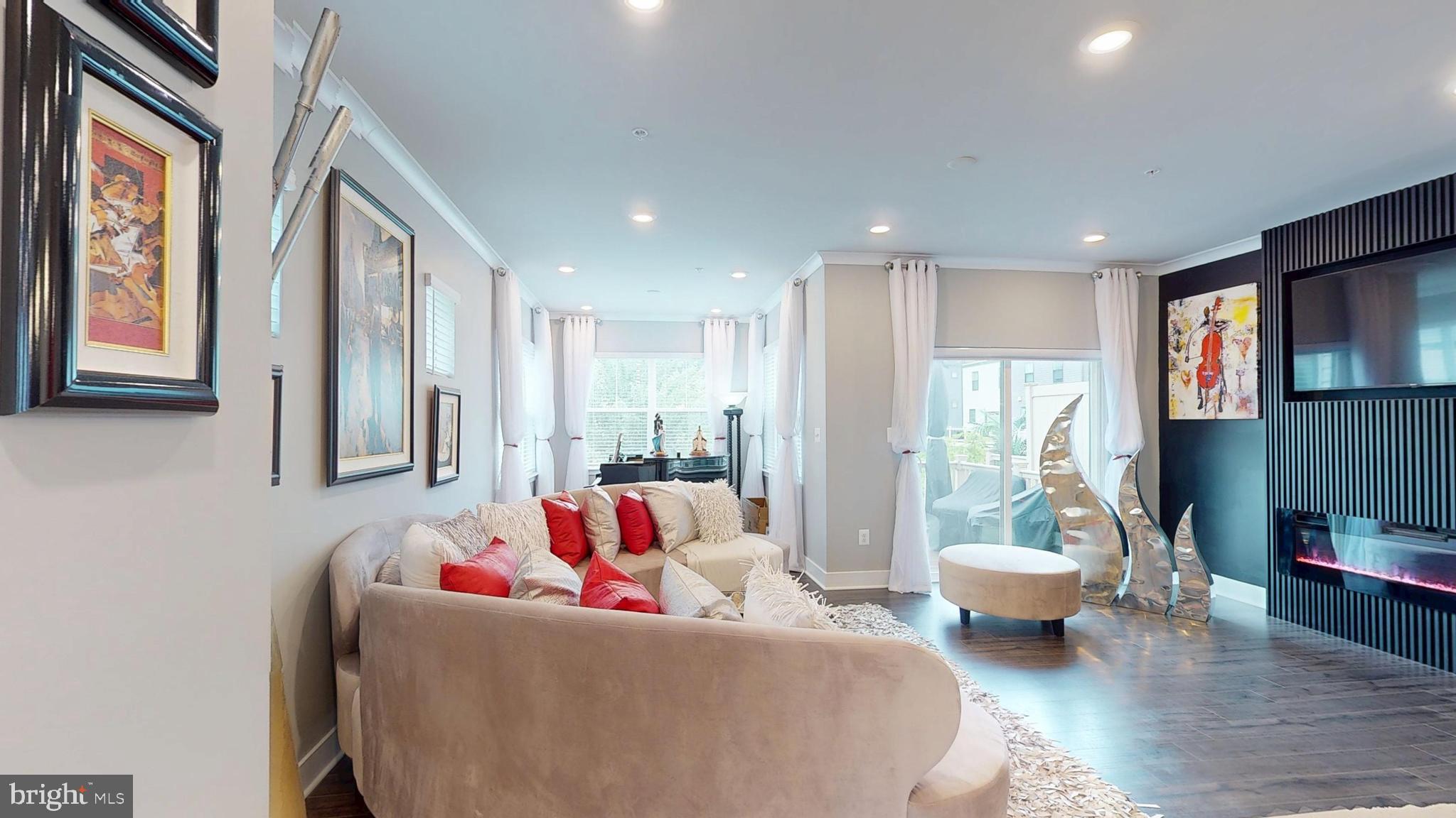 TANYARD SHORES - Residential