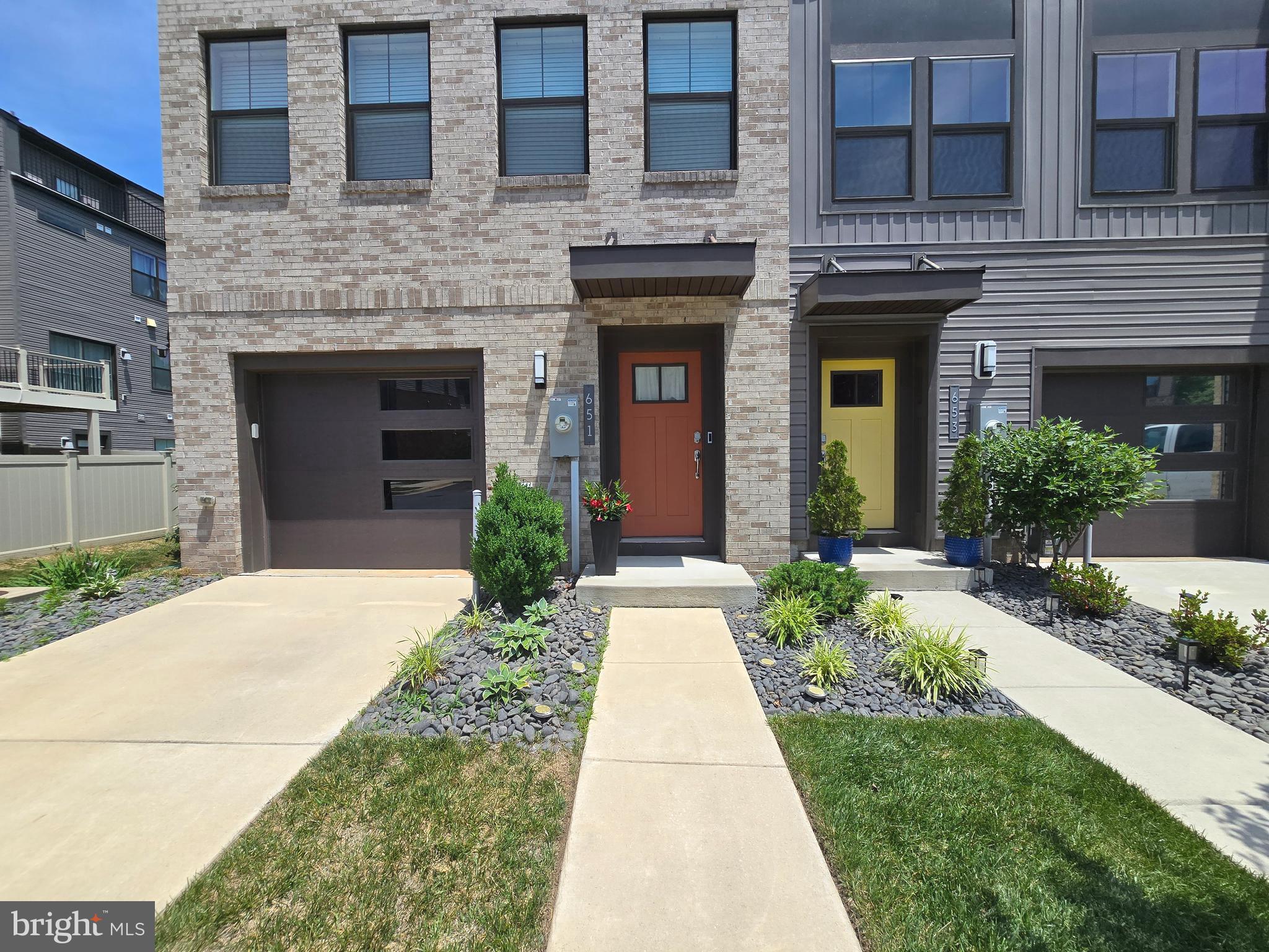 TANYARD SHORES - Residential