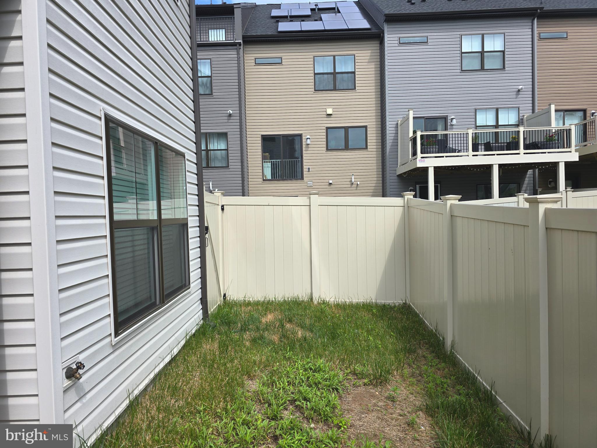 TANYARD SHORES - Residential