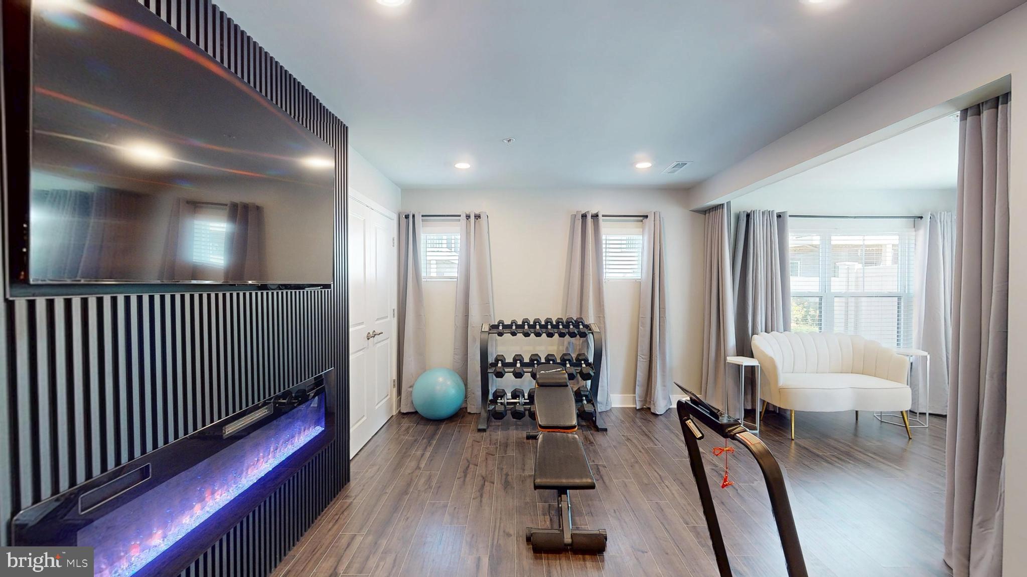 TANYARD SHORES - Residential