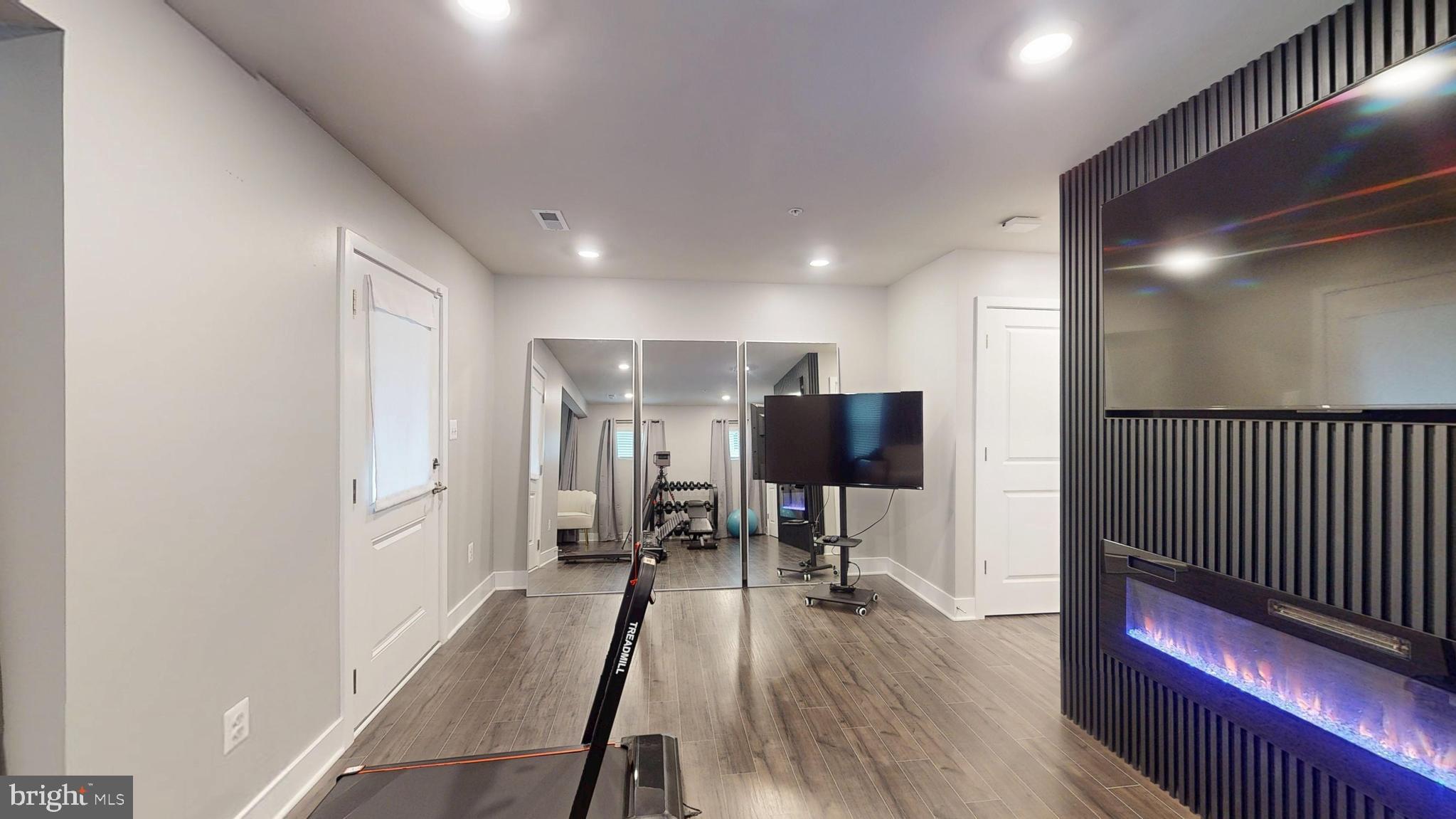 TANYARD SHORES - Residential