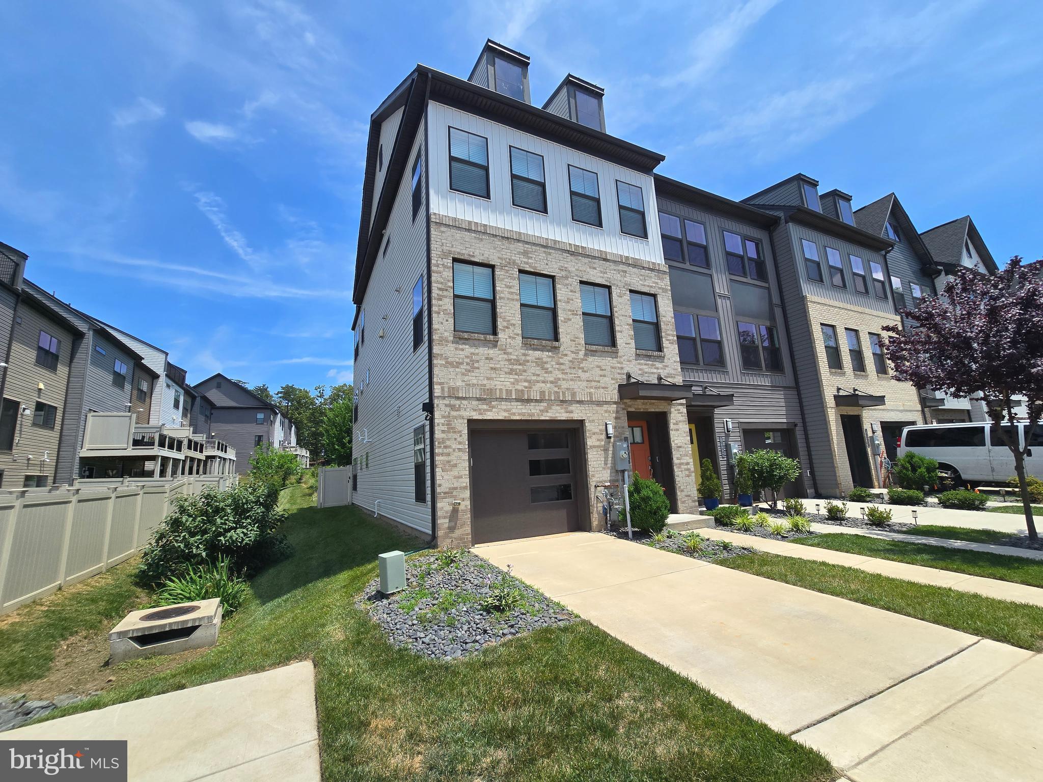 TANYARD SHORES - Residential
