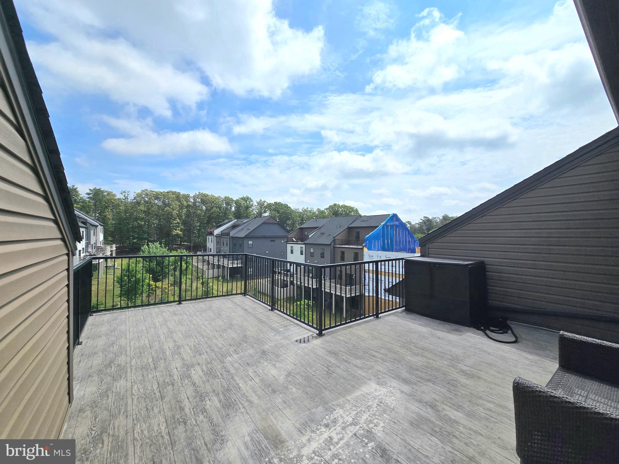 TANYARD SHORES - Residential