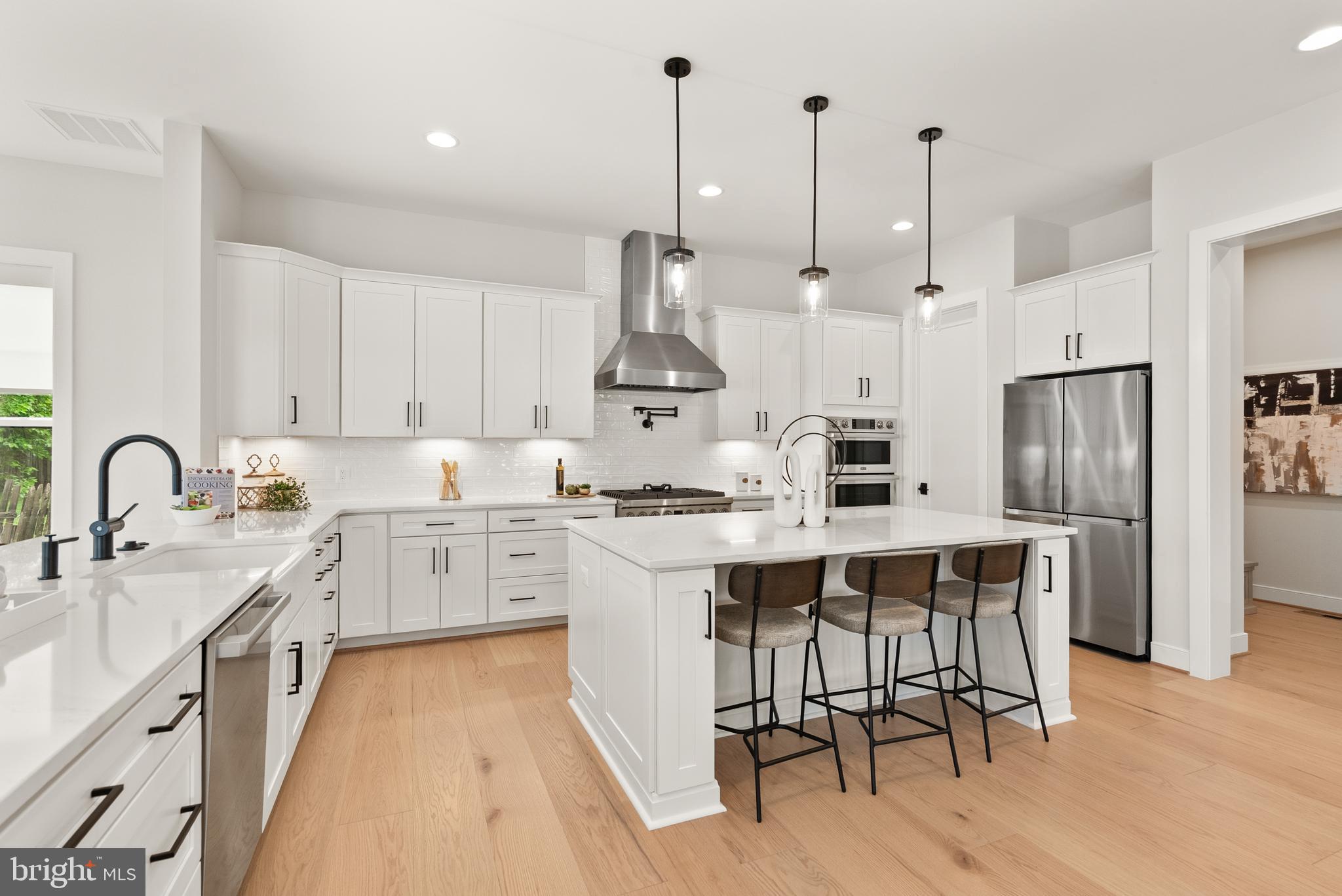 VIENNA WOODS - Residential