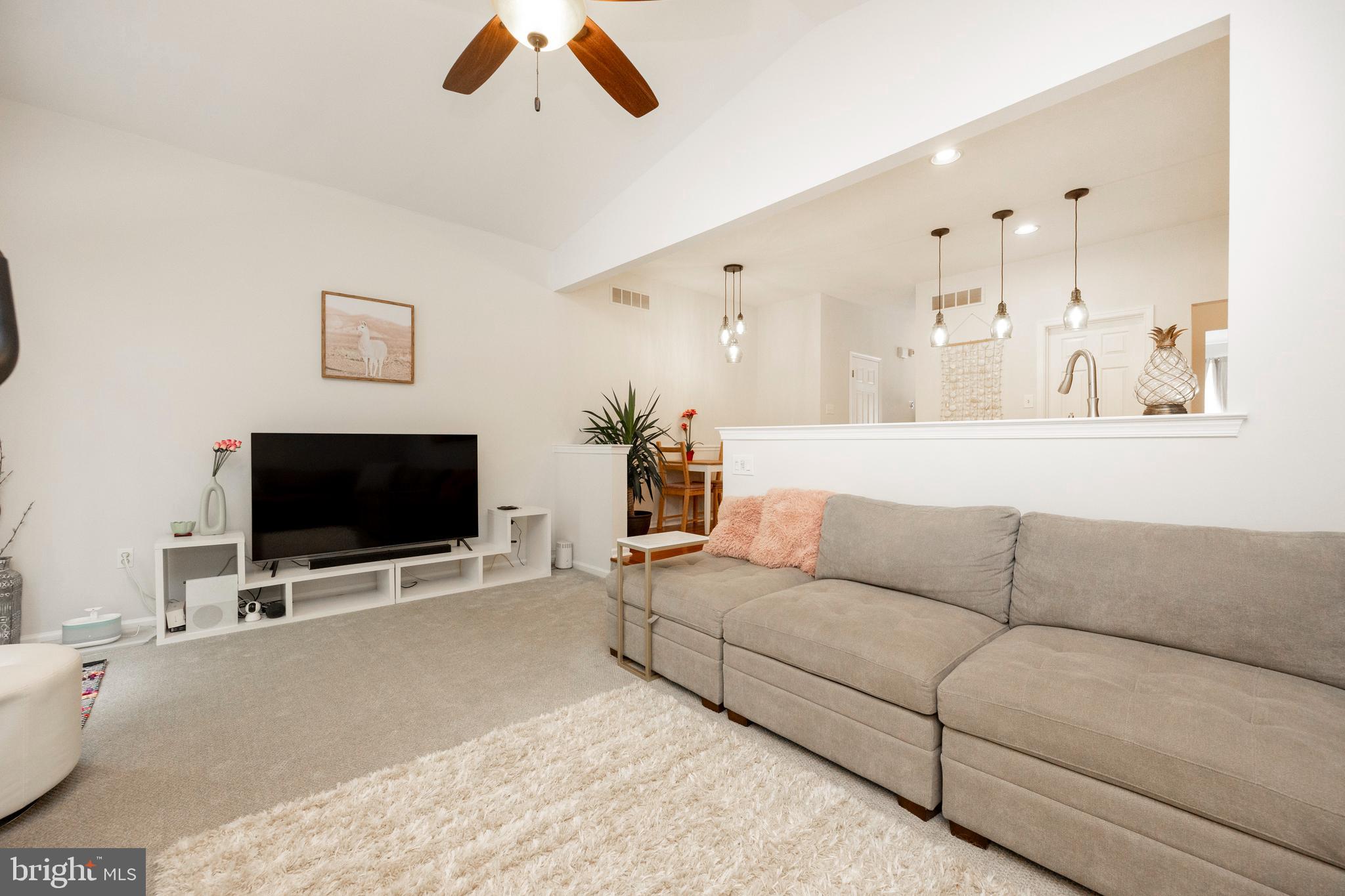 CHARLESTOWN OAKS - Residential