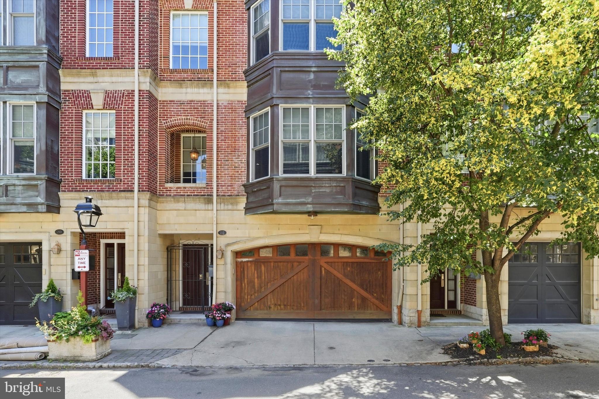 SOCIETY HILL - Residential