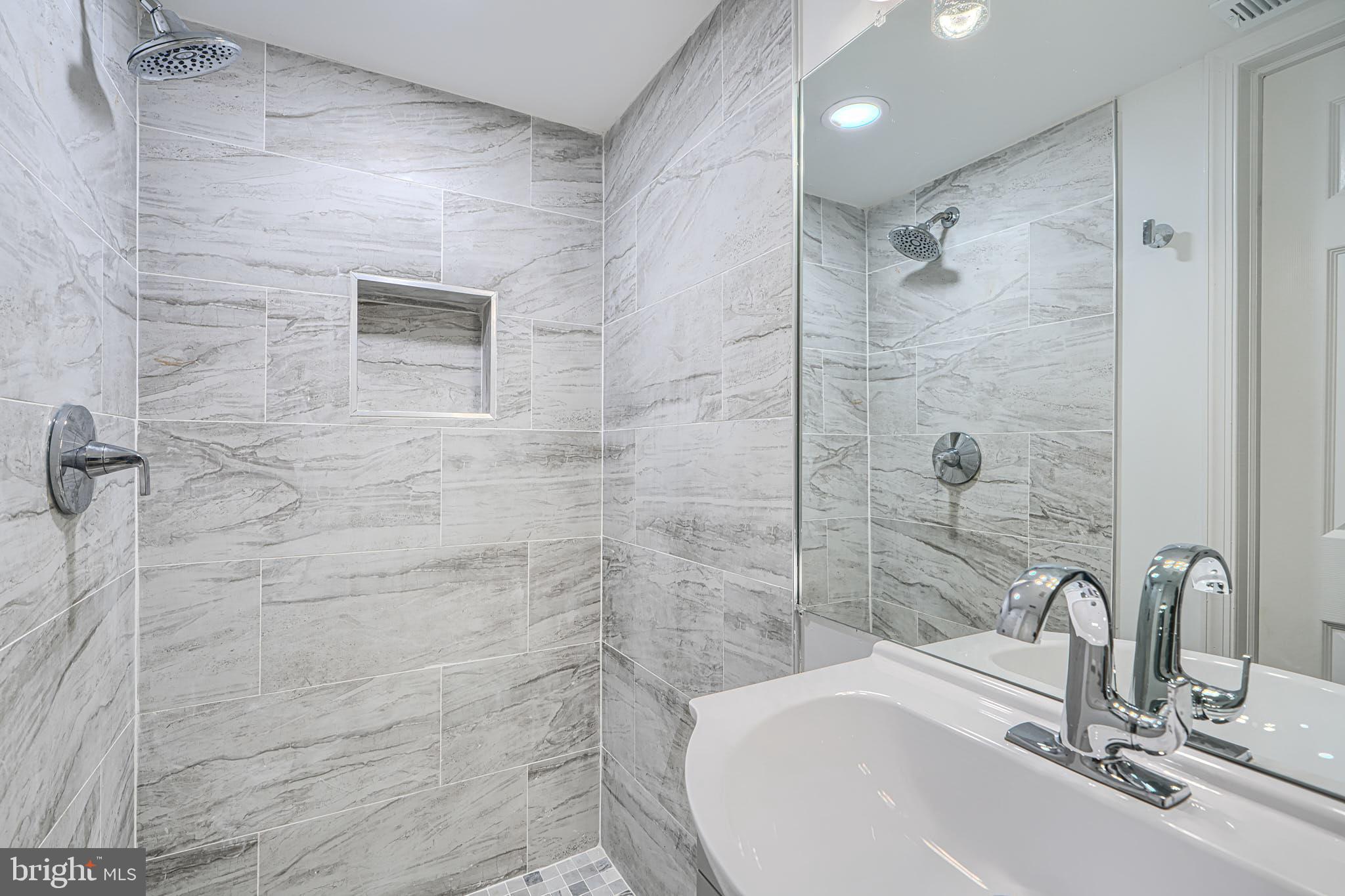 GREENSPRING - Residential