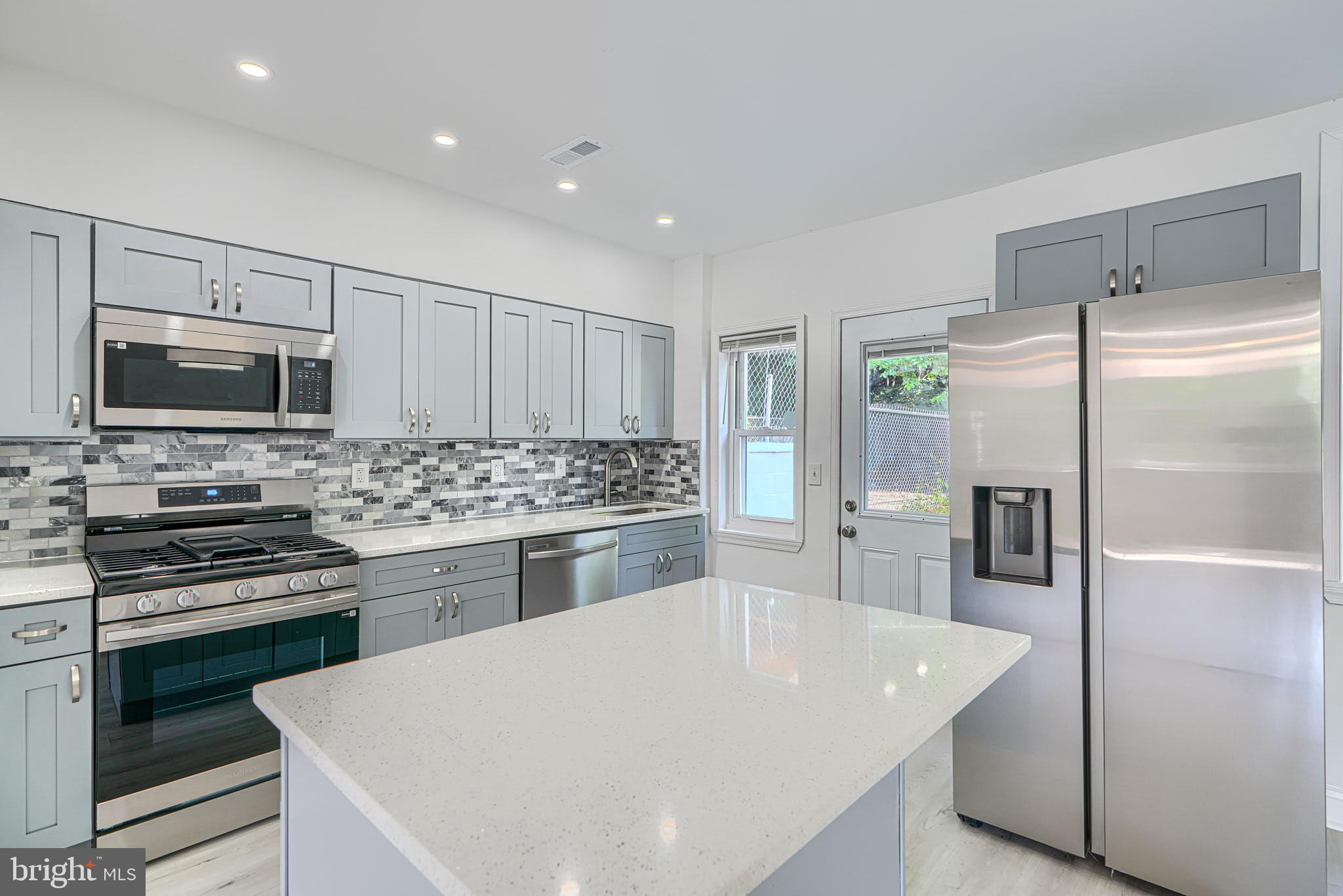 GREENSPRING - Residential