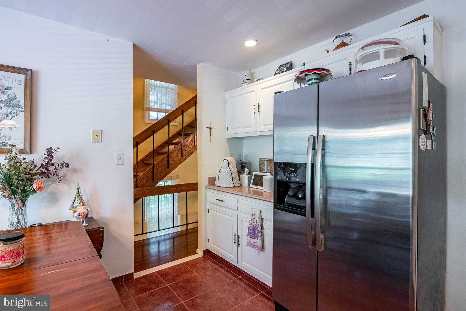 FLYING HILLS - Residential