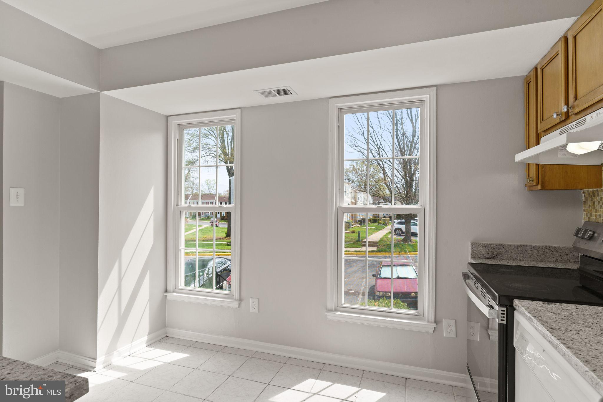 KEENE  MILL WOODS - Residential
