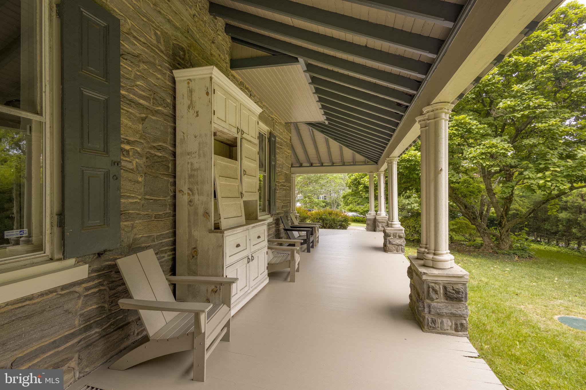 CHESTNUT HILL - Residential