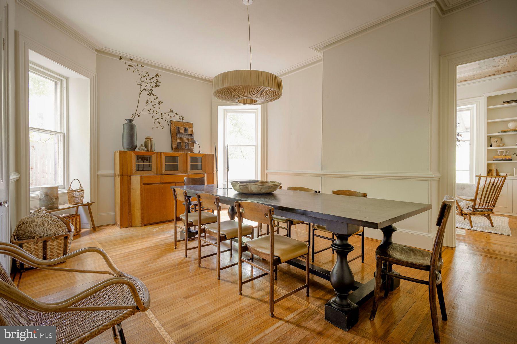 CHESTNUT HILL - Residential