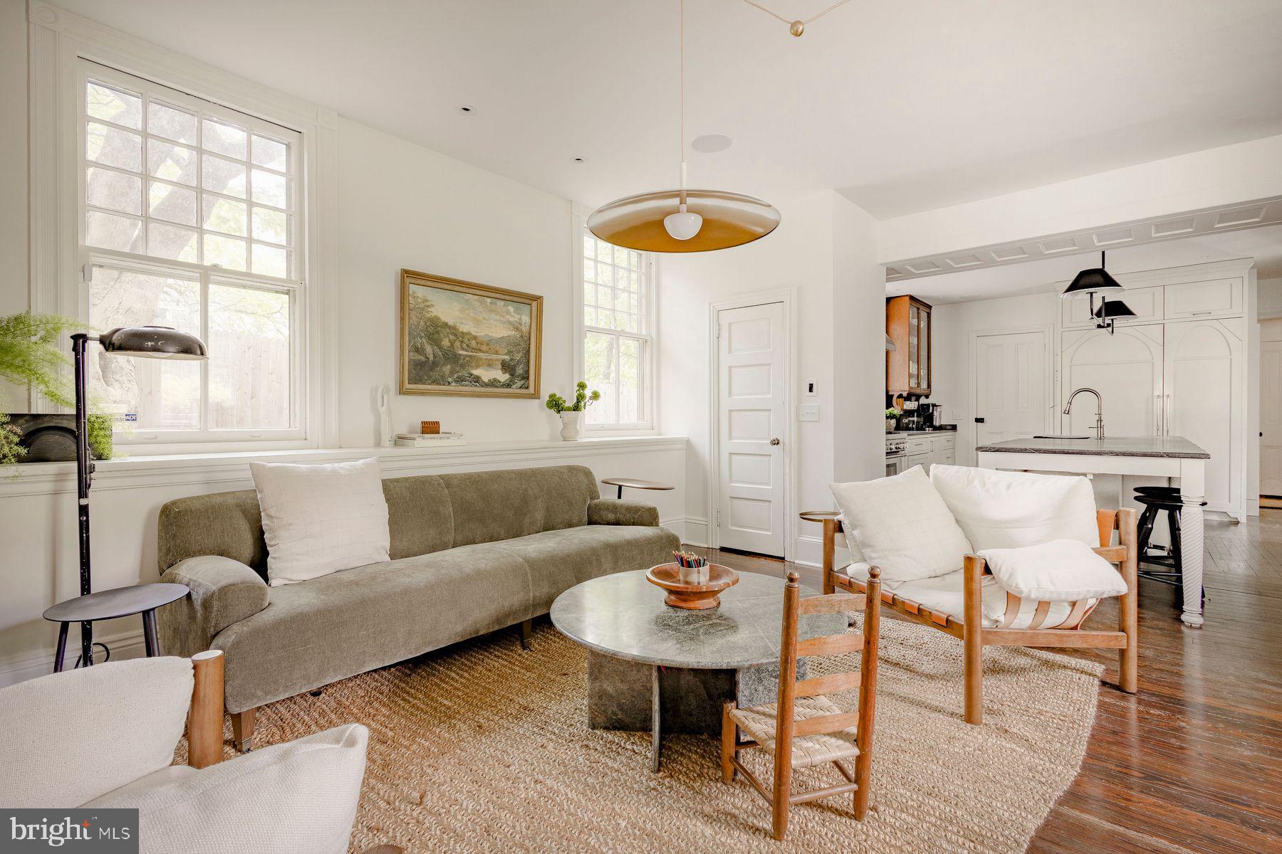 CHESTNUT HILL - Residential