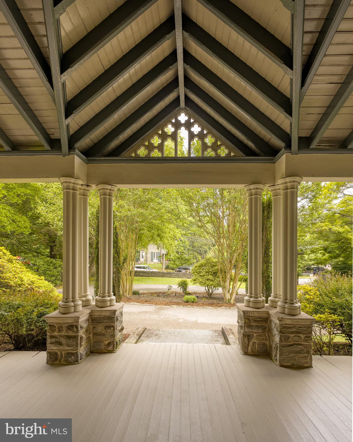 CHESTNUT HILL - Residential