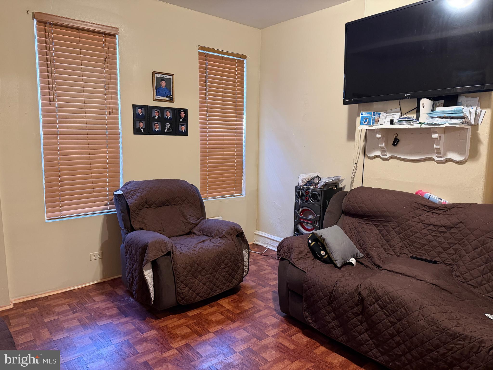 NORRIS SQUARE - Residential