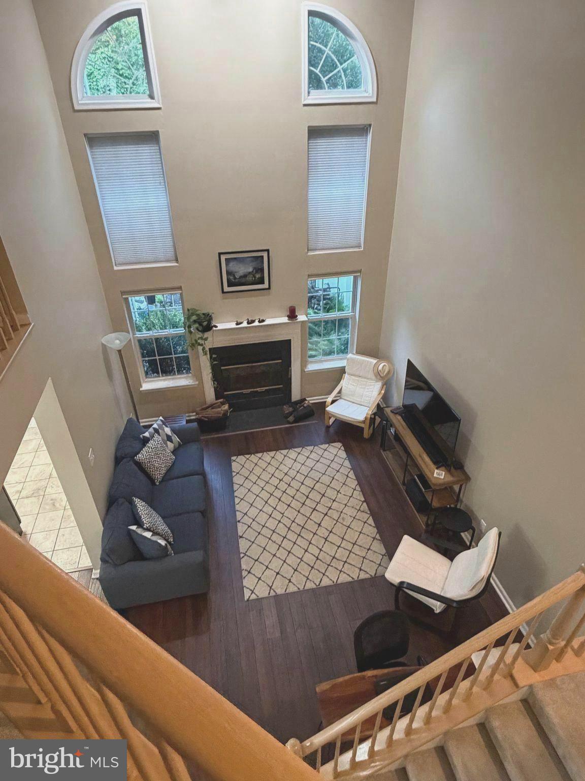 WINNERS CIRCLE - Residential