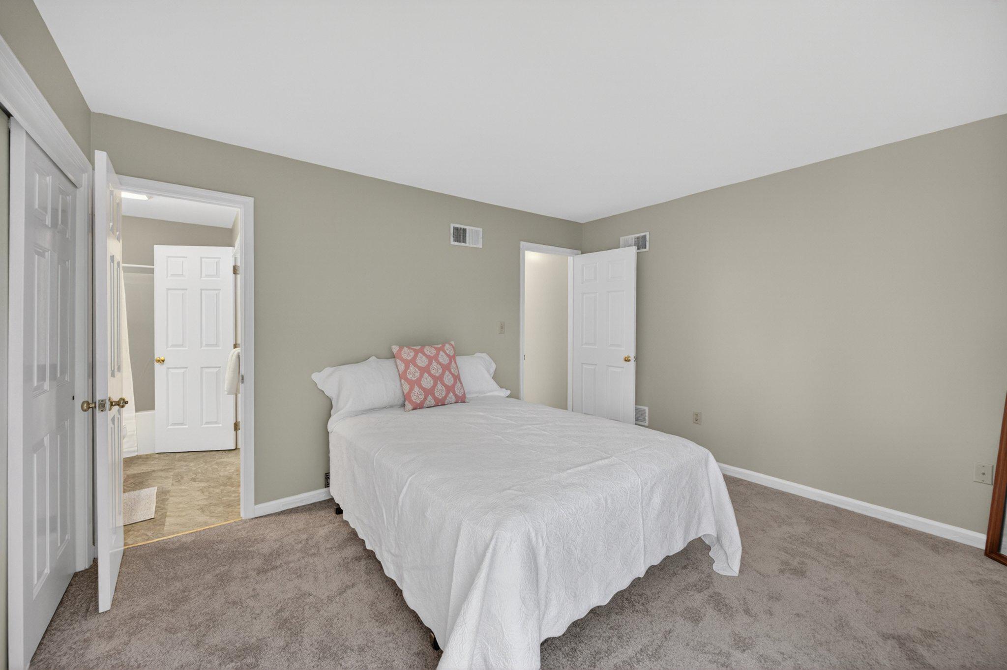 MADDEX FARM - Residential