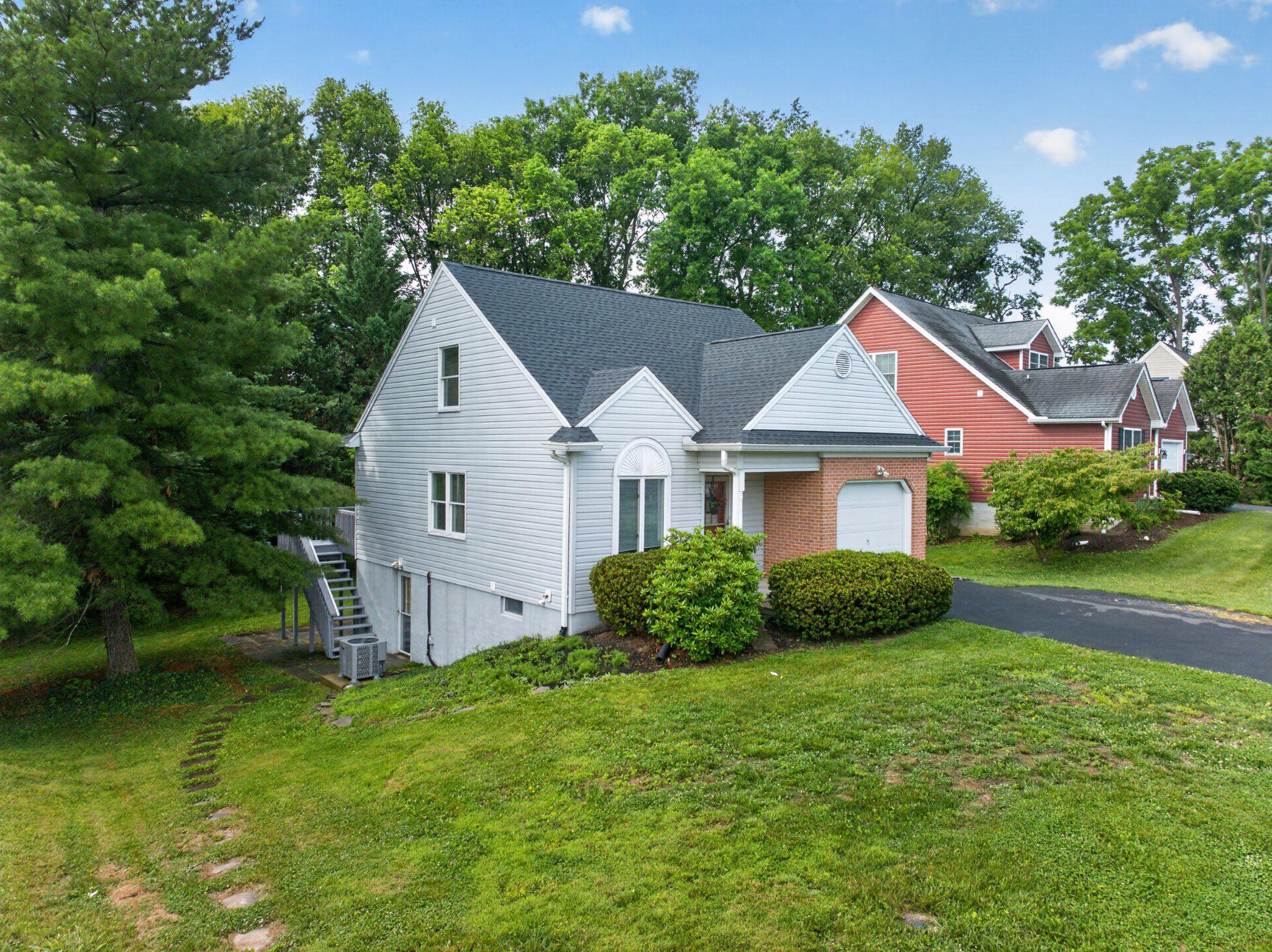 MADDEX FARM - Residential