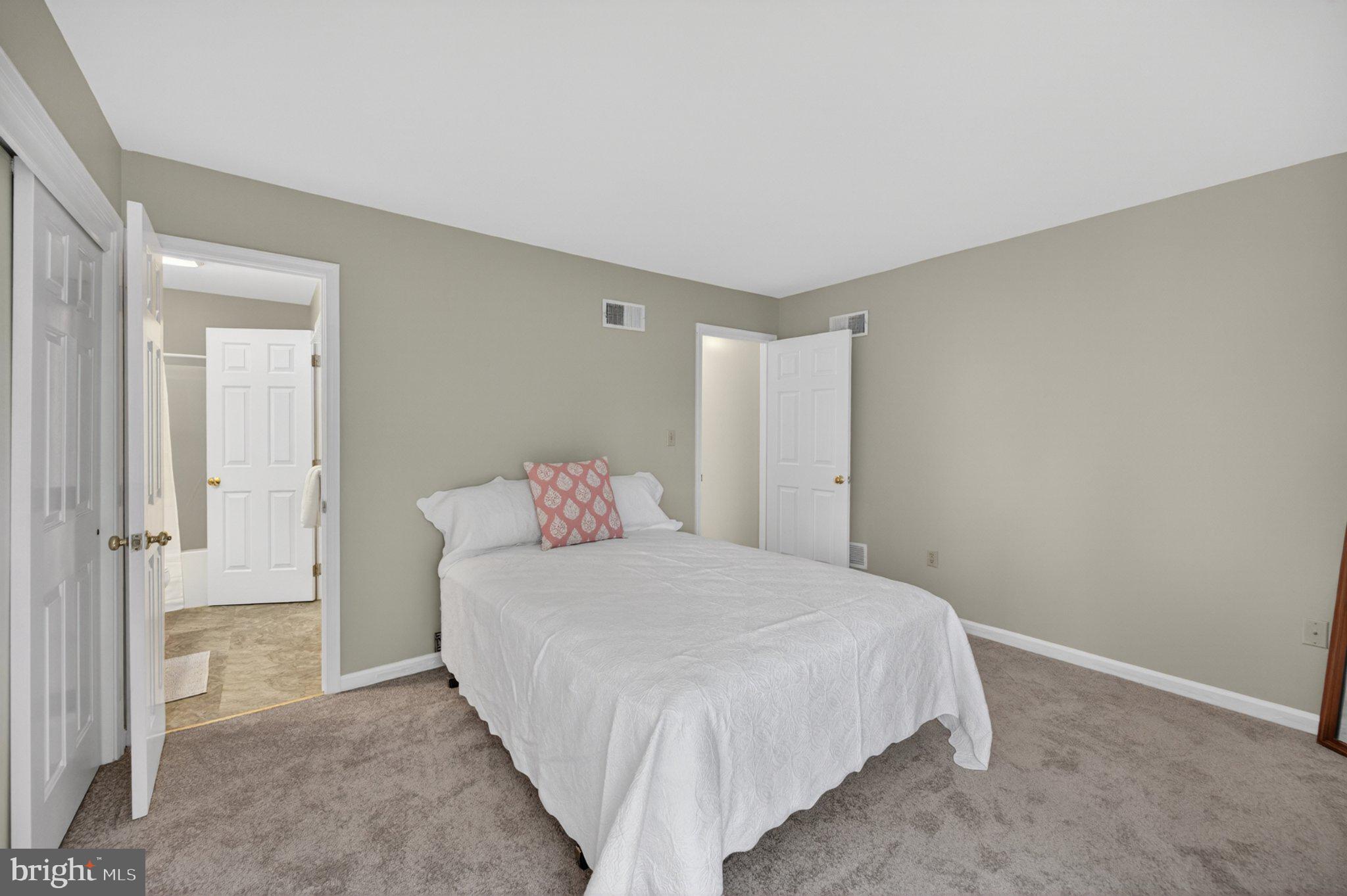 MADDEX FARM - Residential