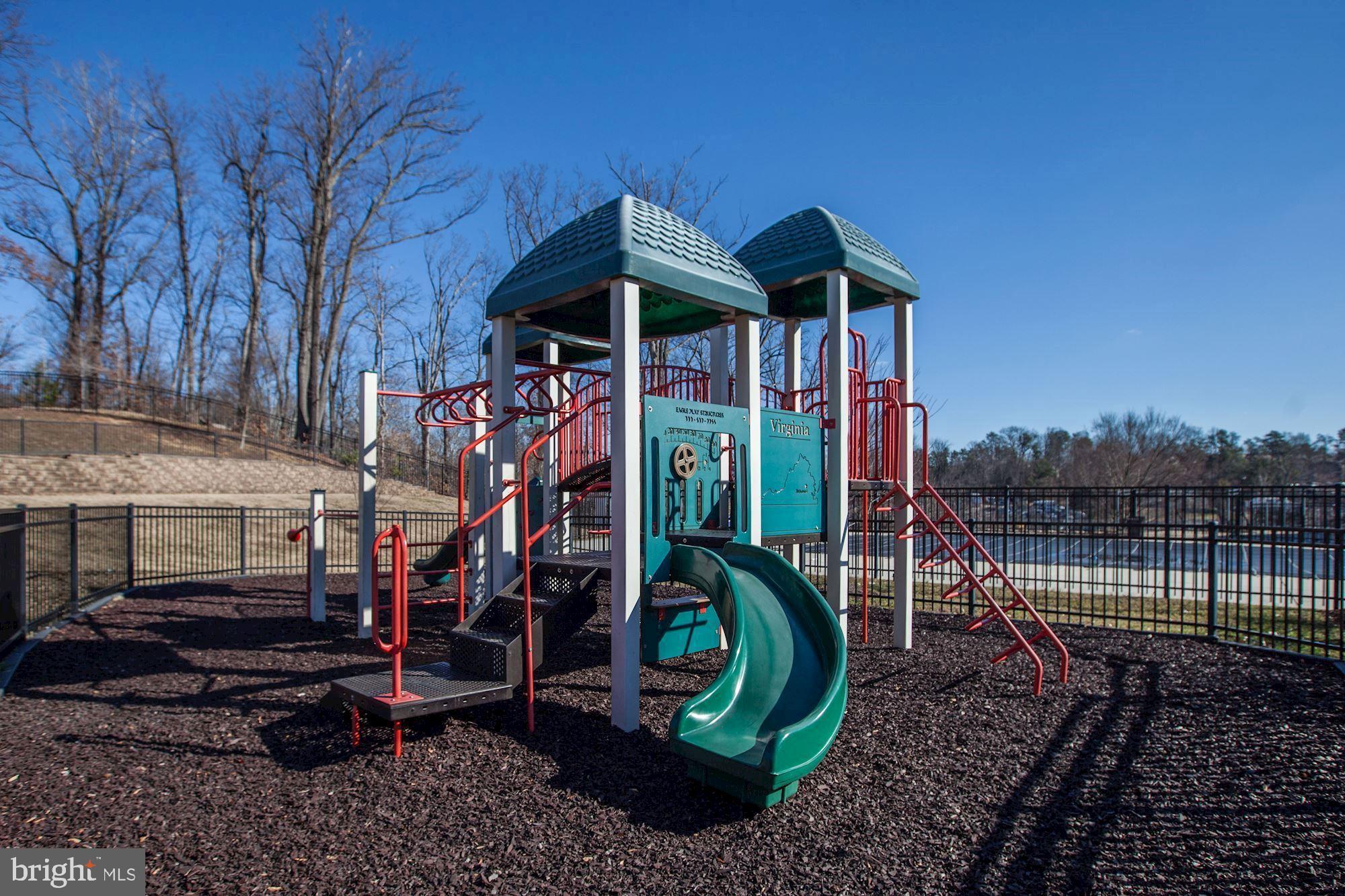 POTOMAC CLUB - Residential Lease