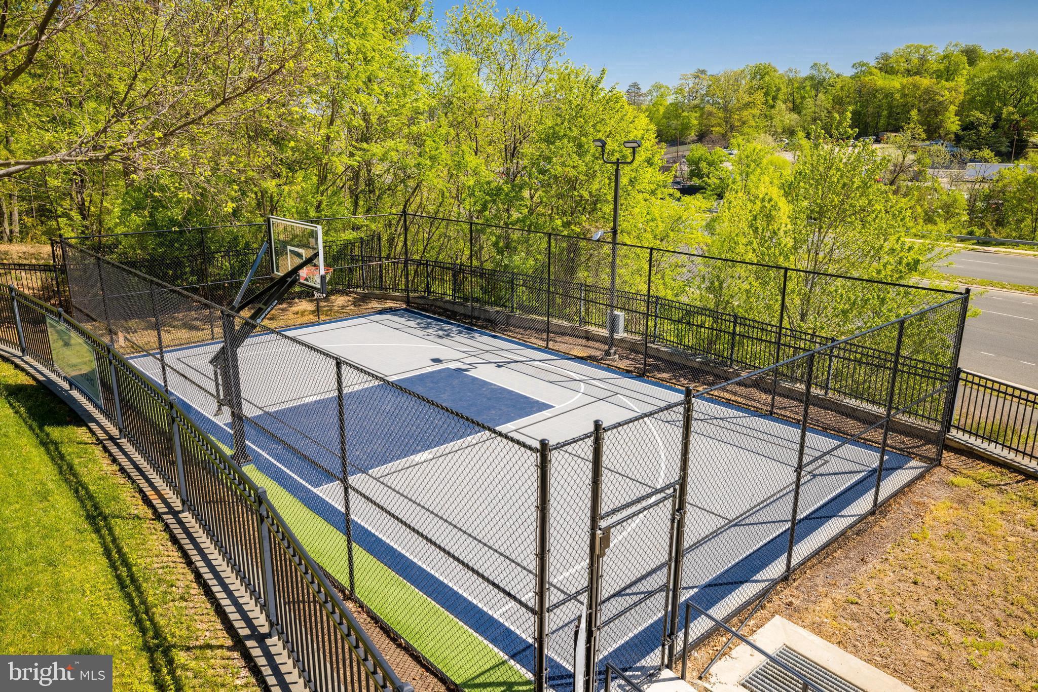 POTOMAC CLUB - Residential Lease