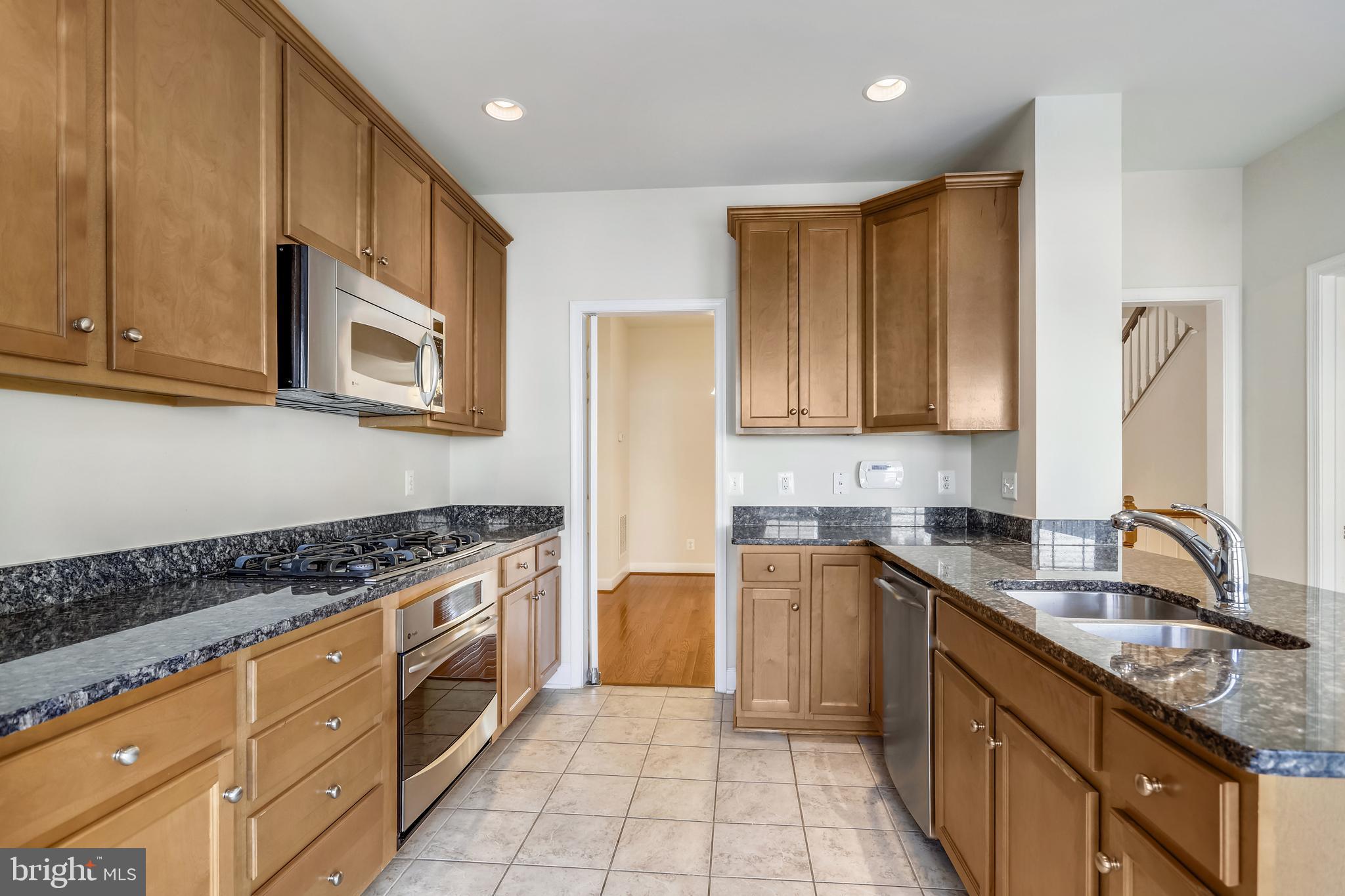 POTOMAC CLUB - Residential Lease