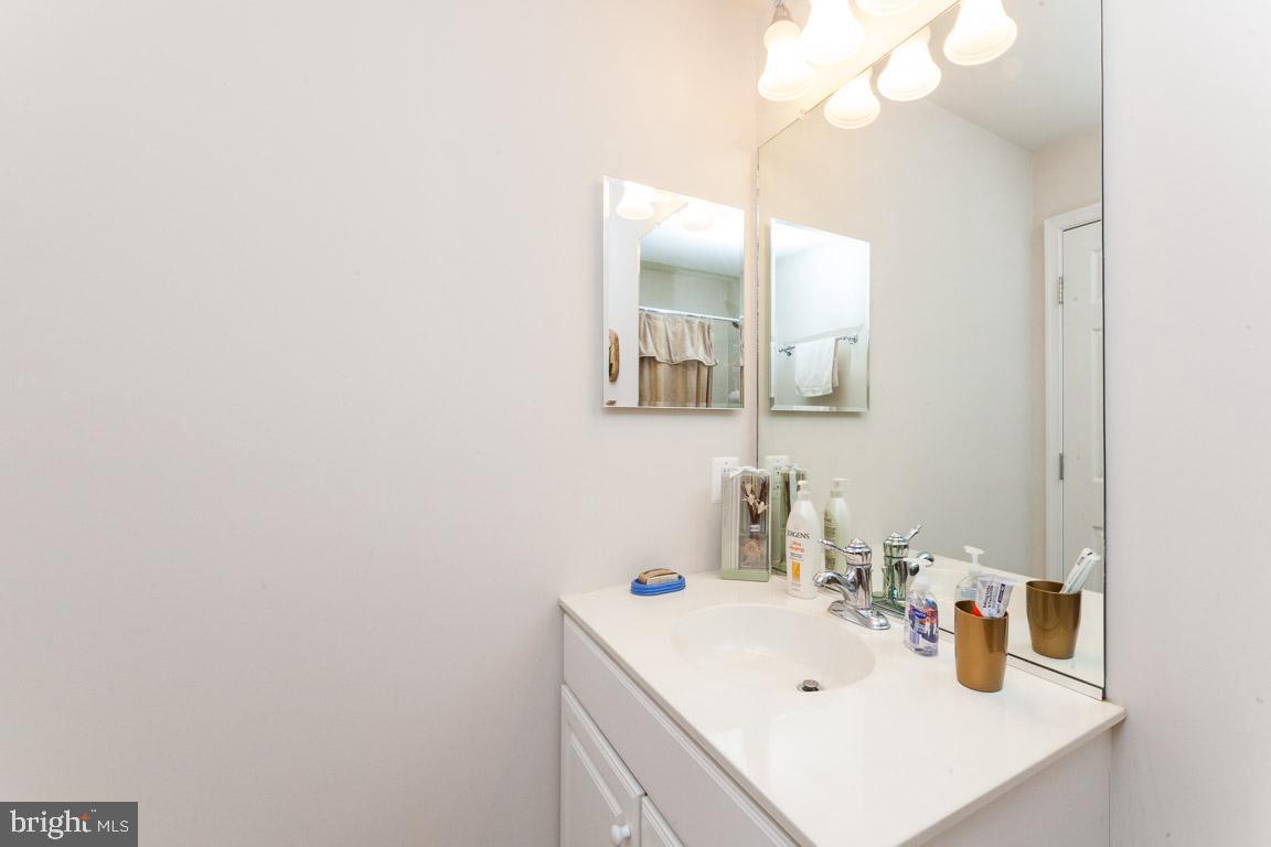 POTOMAC CLUB - Residential Lease