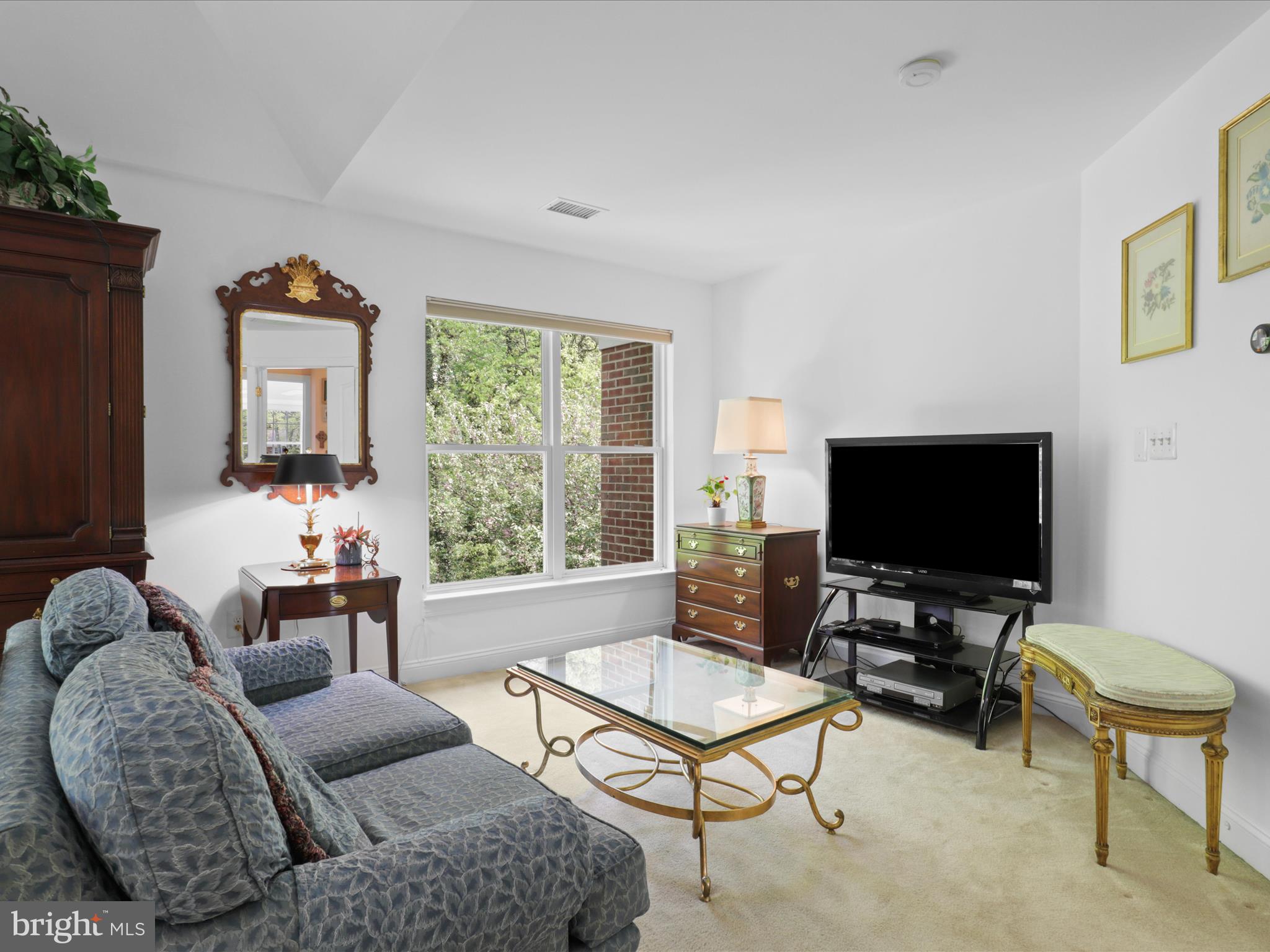 WARNERS - Residential