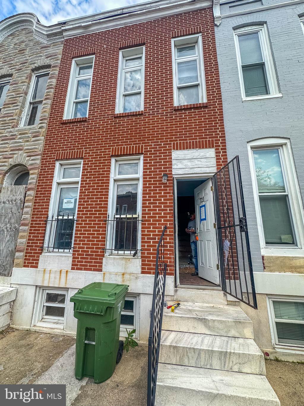 CALLING ALL INVESTORS!  Spacious rowhome that's ready for your renovations!  Main level with a spacious living room, dining area, and kitchen.  Upper level with 3 bedrooms and 1 full bath, and an unfinished basement.  Sold As-Is!  Buyer responsible for clearing any vacant property notice after settlement if one exists.