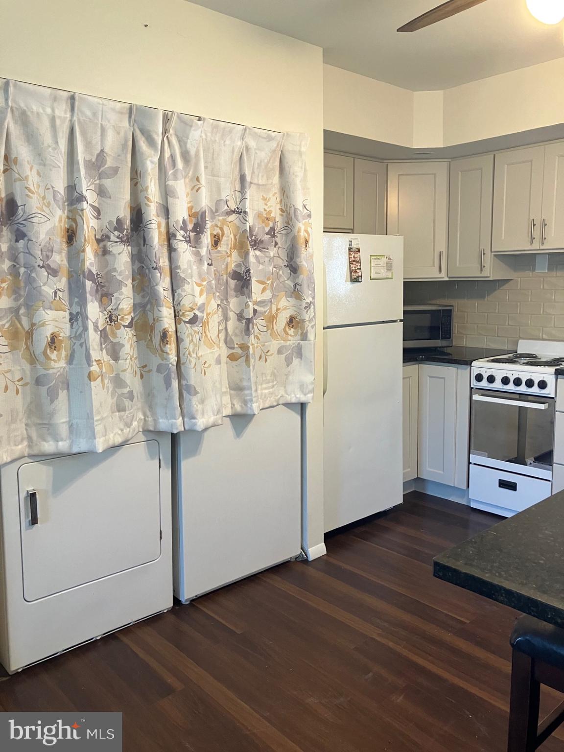 EDDINGTON PARK - Residential