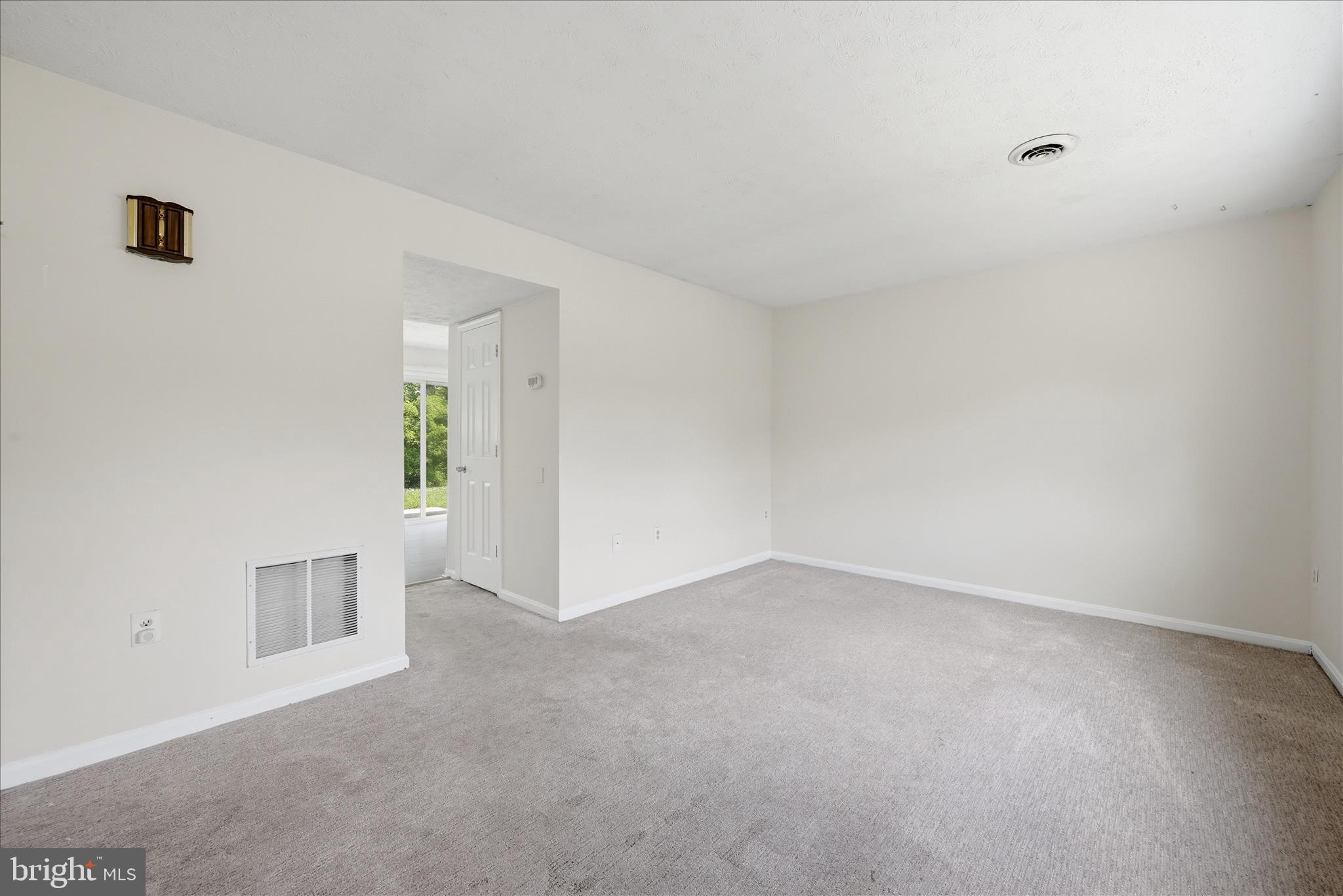 ASH HOLLOW ESTATES - Residential