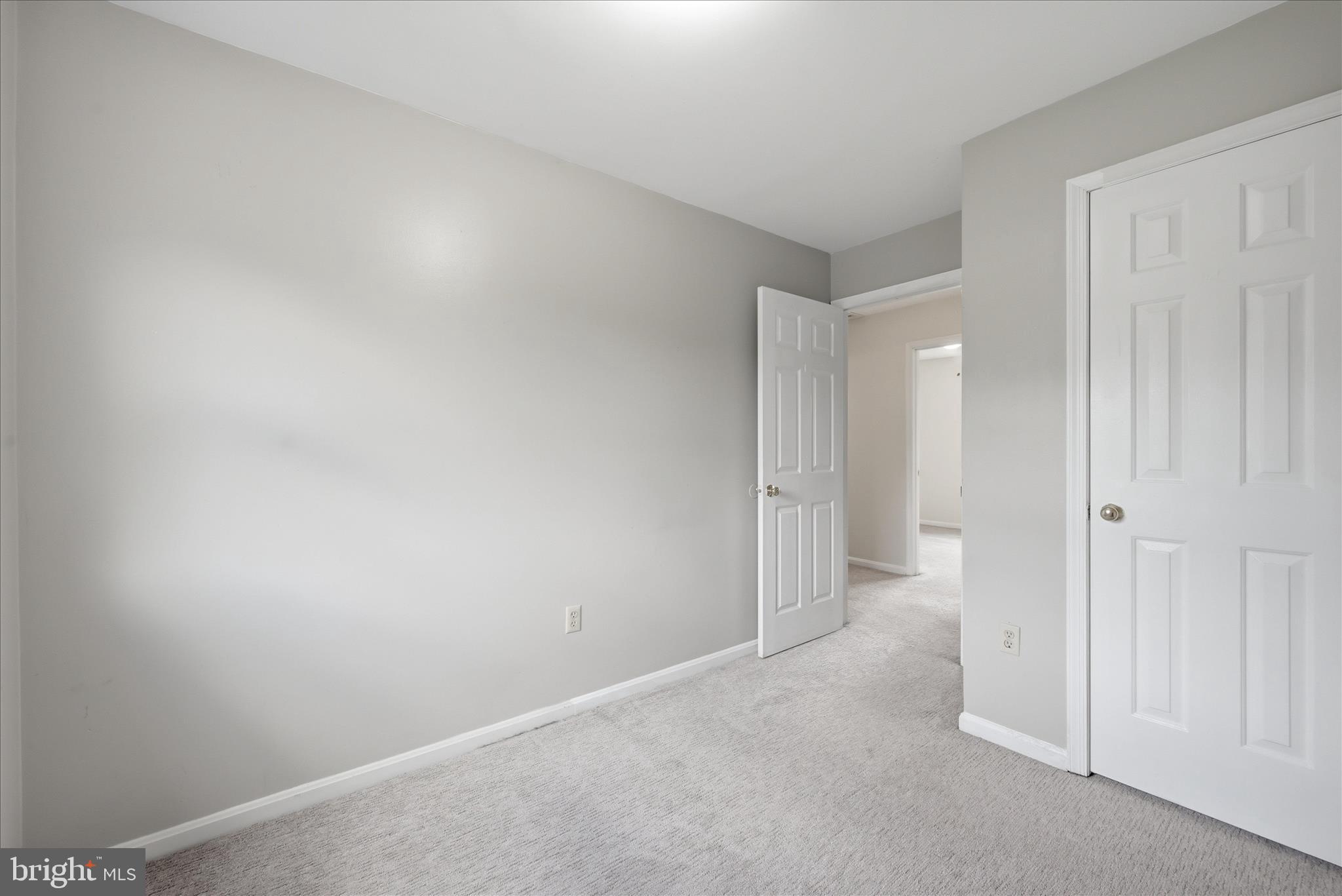ASH HOLLOW ESTATES - Residential