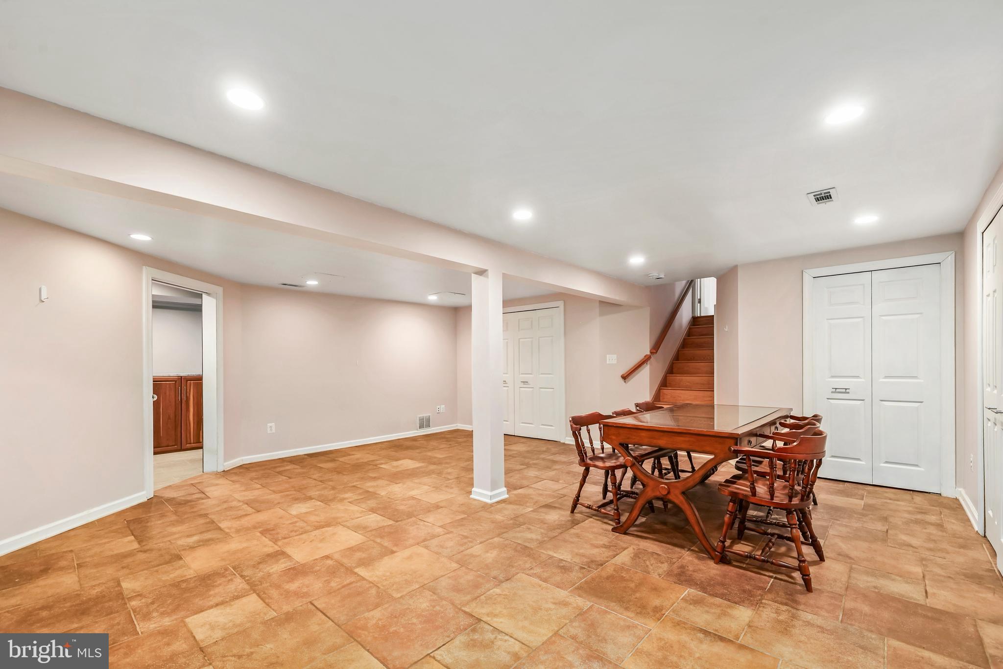 OLD MILL COMMUNITY - Residential