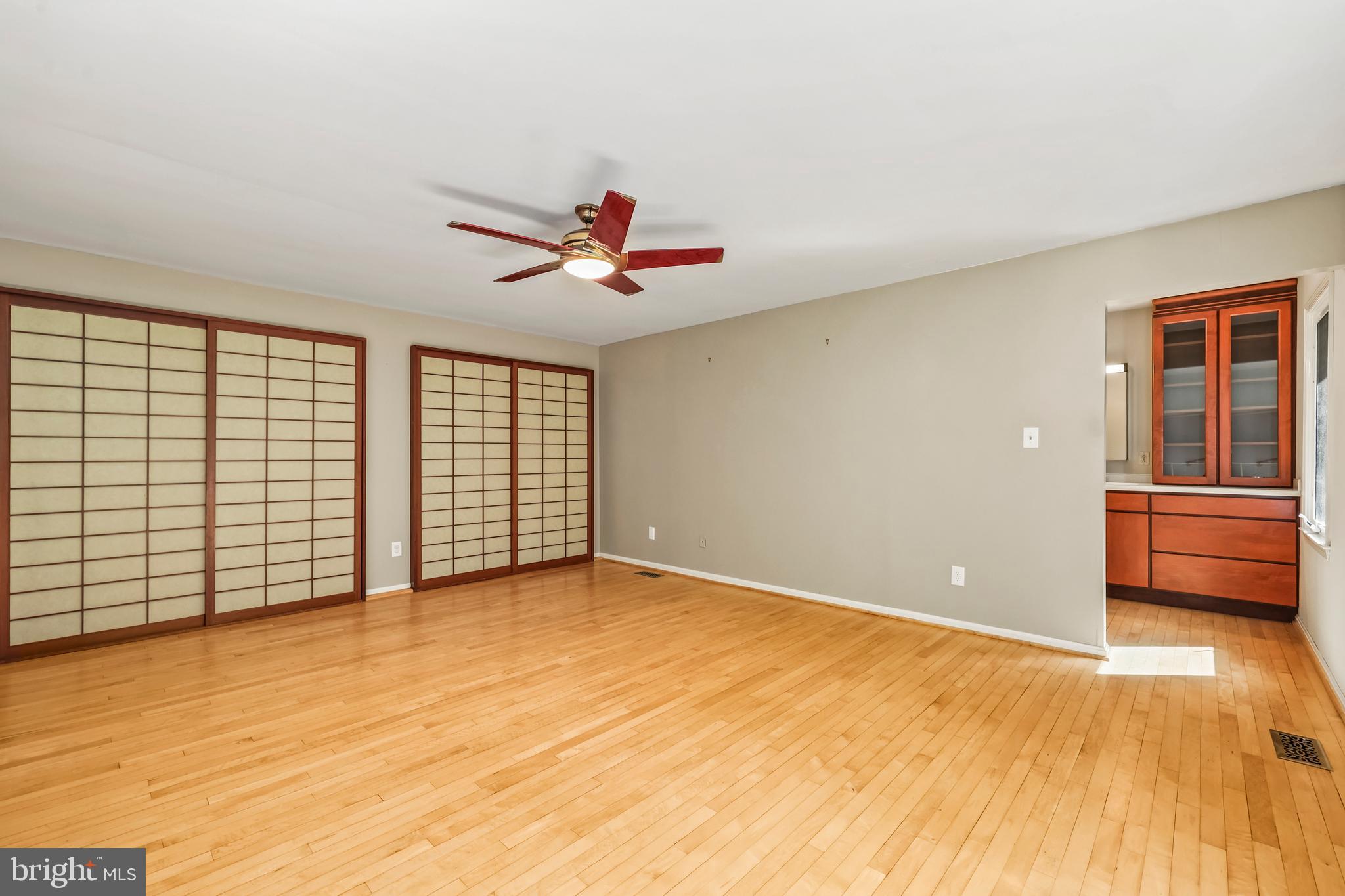 OLD MILL COMMUNITY - Residential