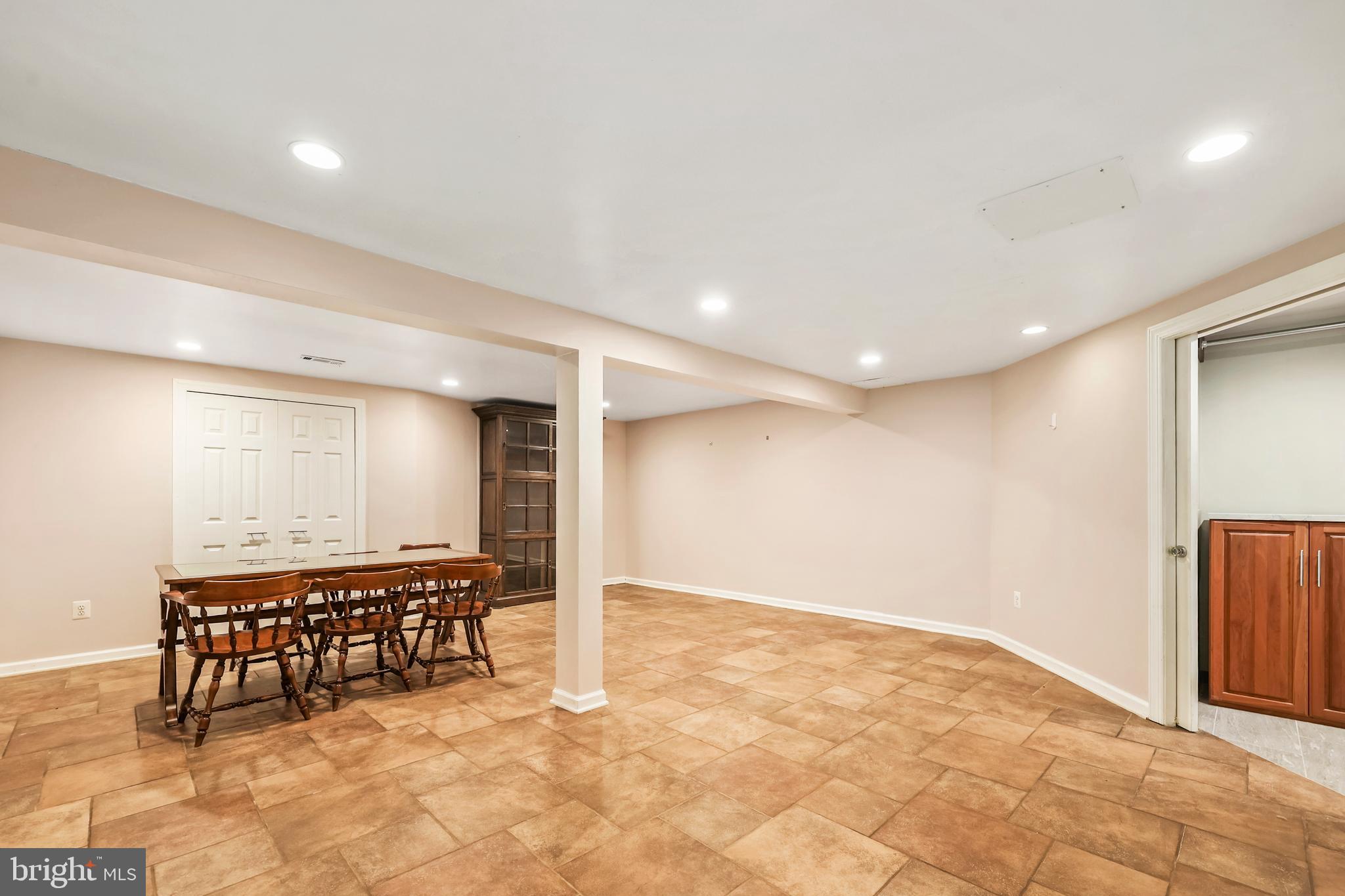 OLD MILL COMMUNITY - Residential