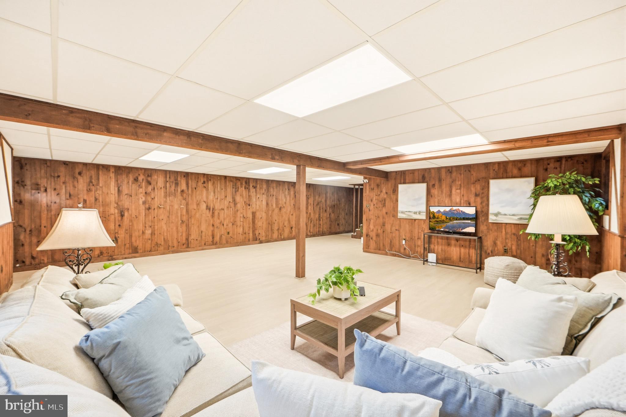 PEACH ORCHARD HEIGHTS - Residential