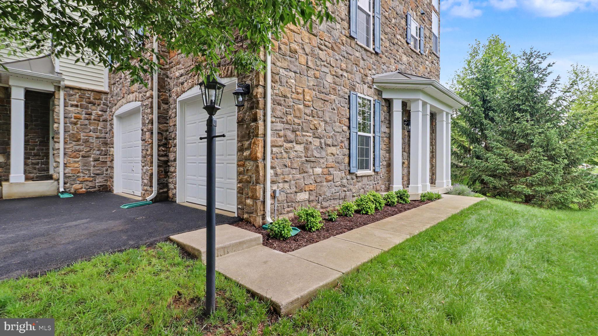 ASHBURN - Residential