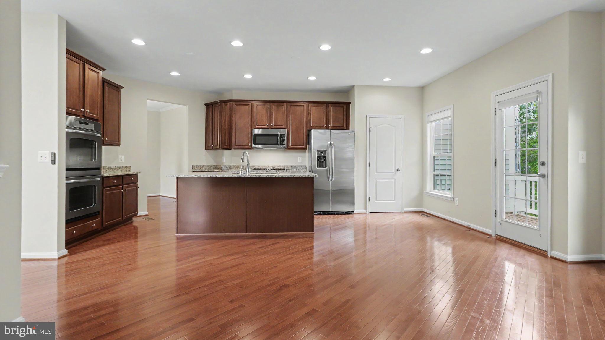 ASHBURN - Residential