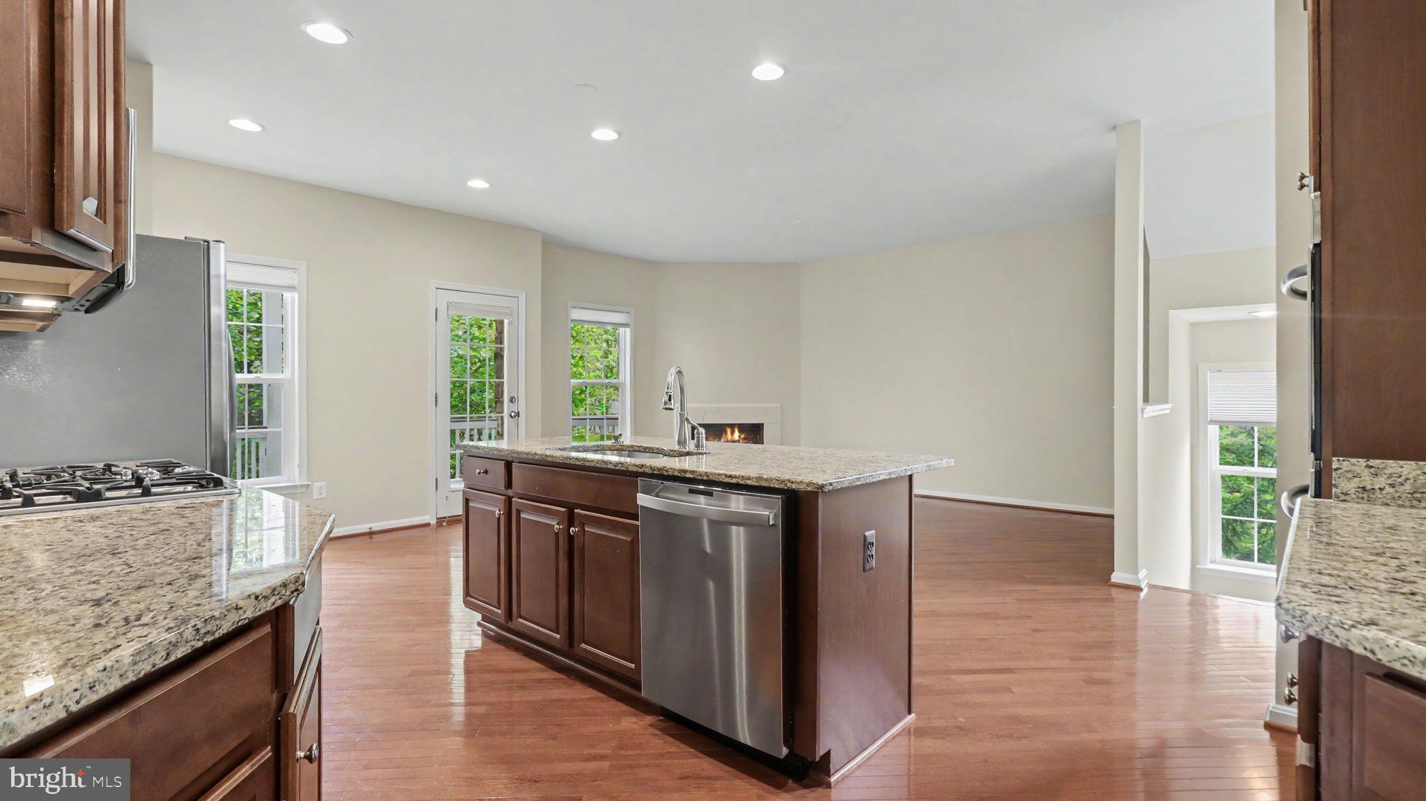 ASHBURN - Residential