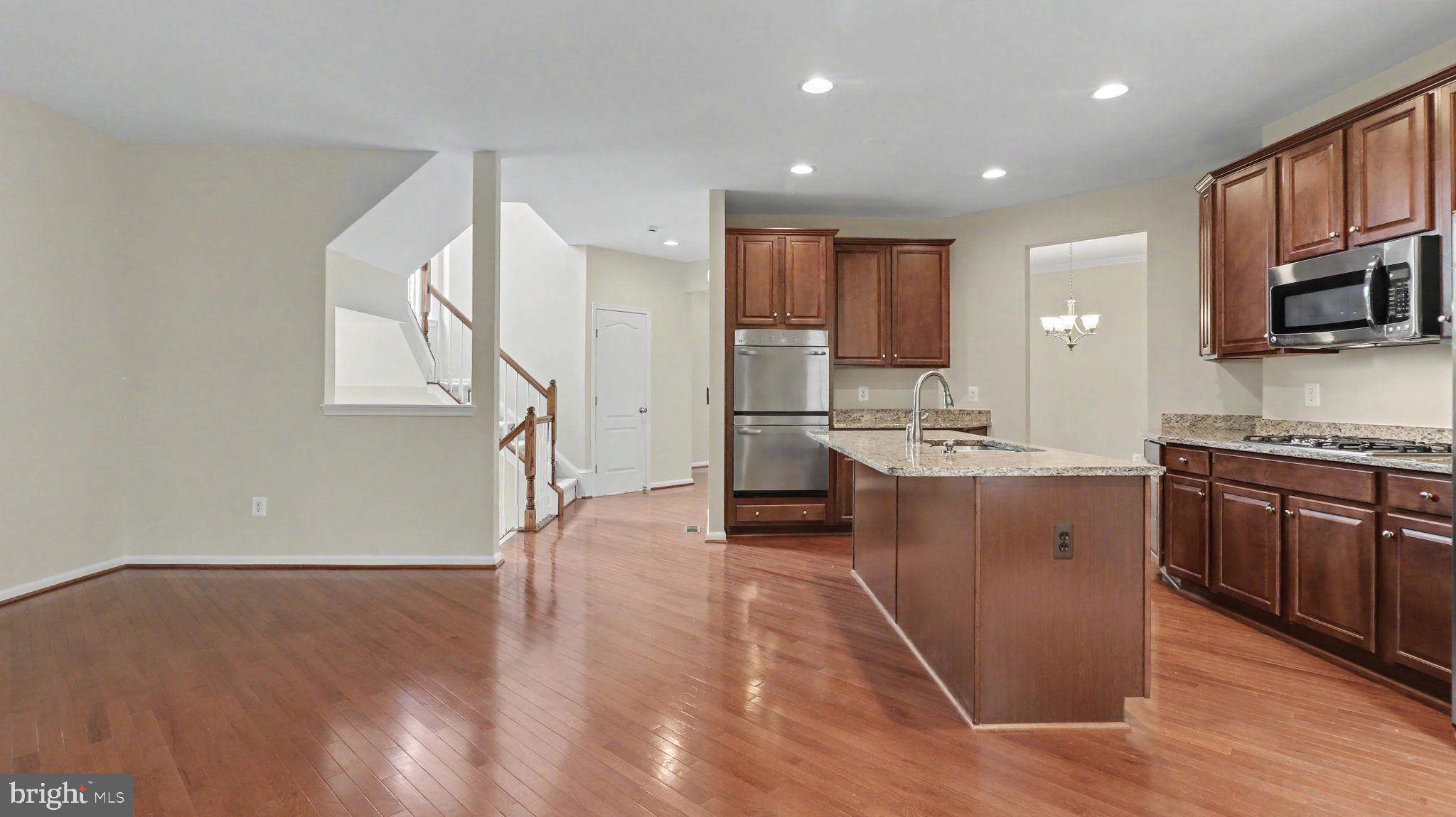 ASHBURN - Residential