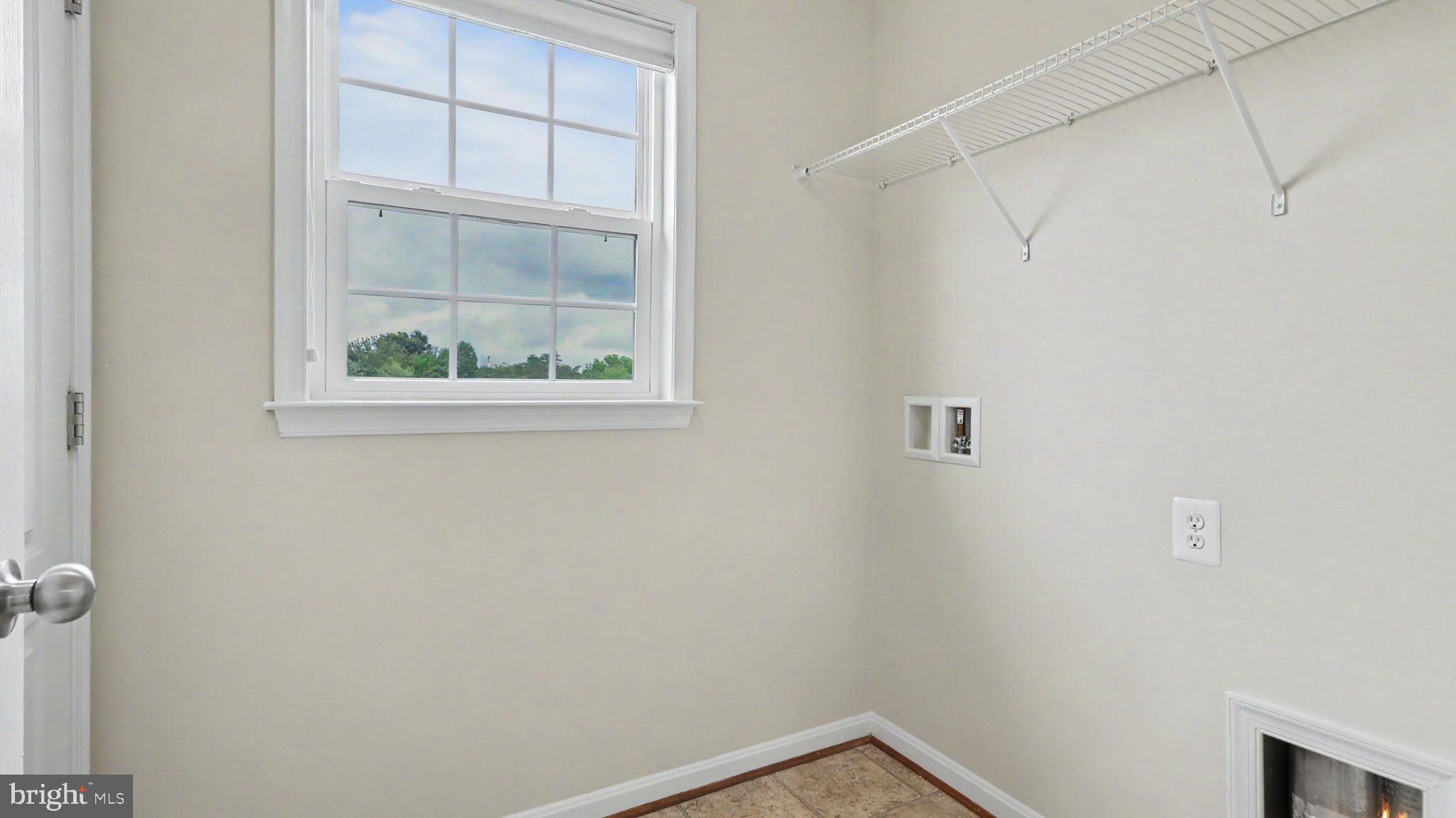 ASHBURN - Residential