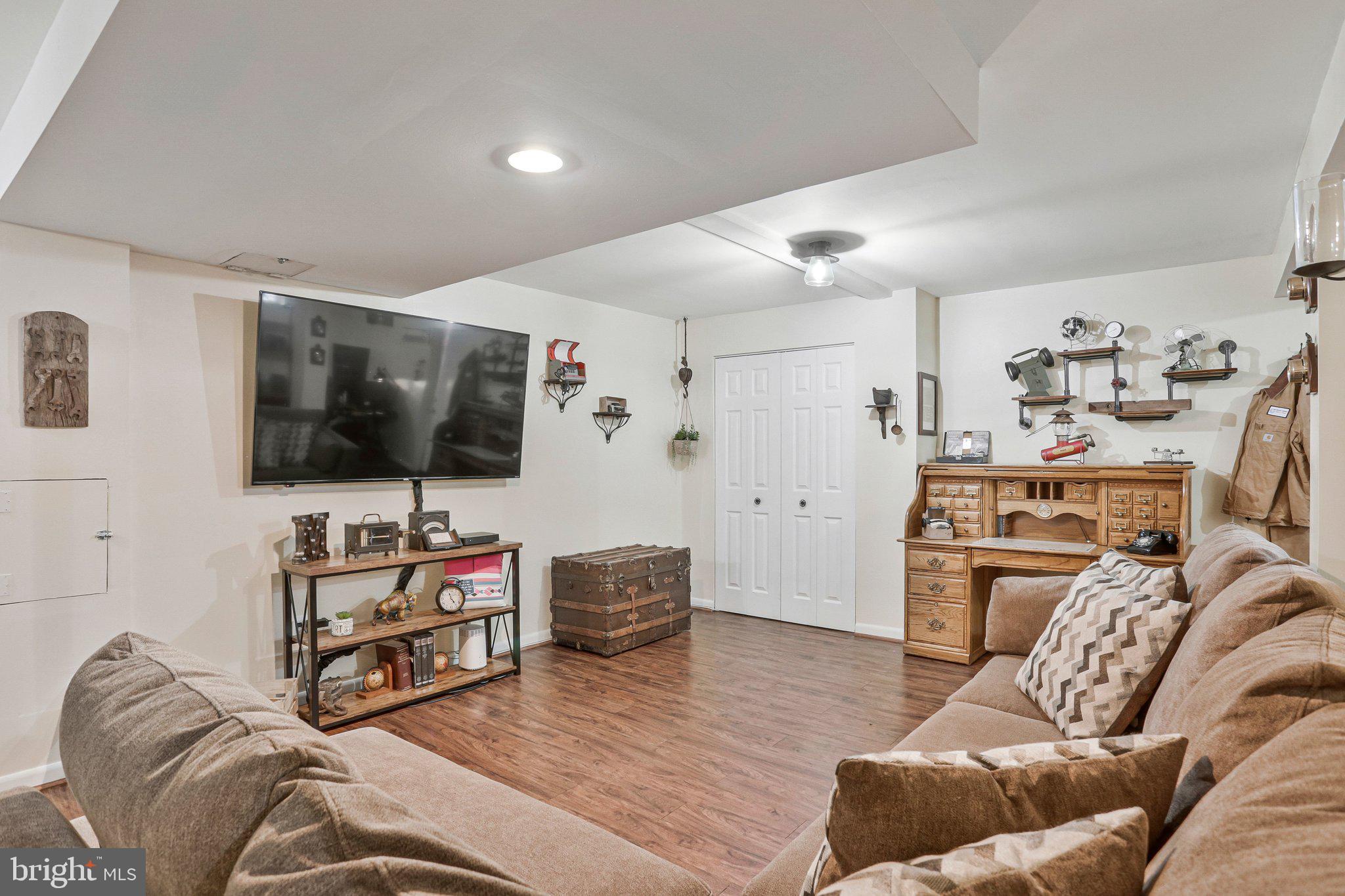 HADLEY FARMS - Residential