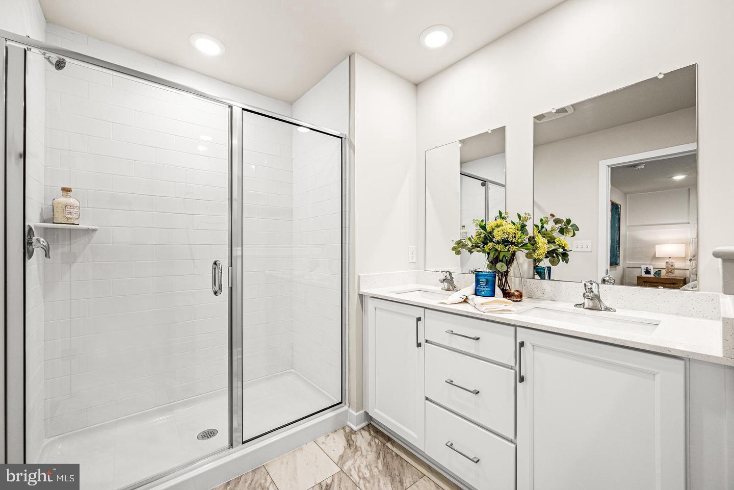 RIVER POINTE - Residential Lease